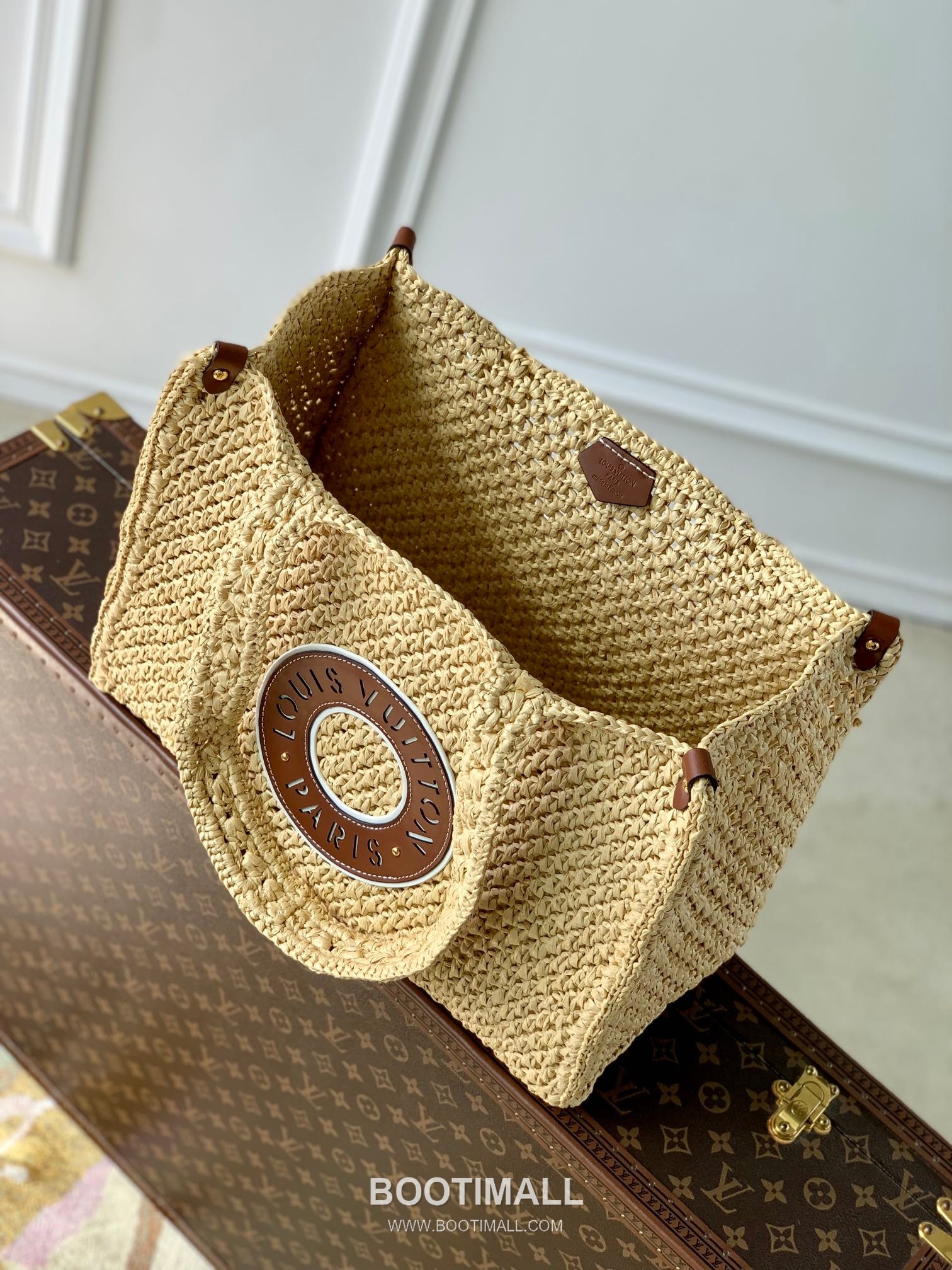 루이비통 온더고 미디엄 라피아 레더 트리밍 리벳코너 토트백 Louis Vuitton OnTheGo Medium Raffia Leather Trim Rivet Corner Tote Bag M24723 37.5cm 9