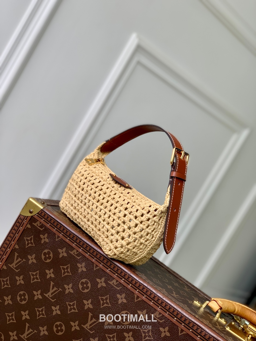 루이비통 힐스 포쉐트 라피아 레더 트리밍 체인 핸들 내추럴 클러치 Louis Vuitton Hills Pochette Raffia Leather Trim Chain Handle Natural Clutch M14304 18.5cm 2