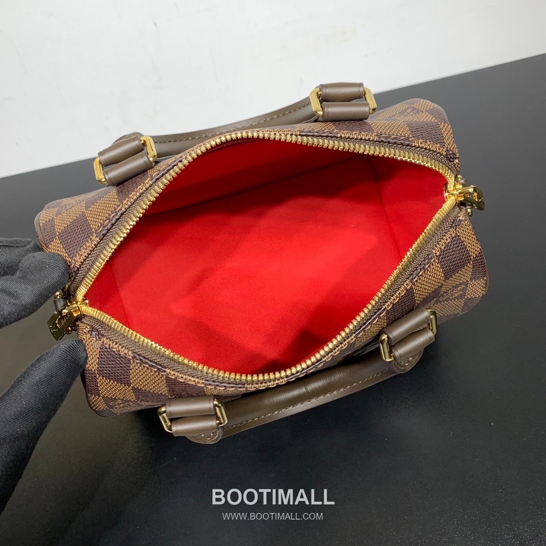 루이비통 스피디 반둘리에 20 다미에 에벤 캔버스 레더 트리밍 브라운 더플백 Louis Vuitton Speedy Bandouliere 20 Damier Ebene Canvas Leather Trim Brown Duffle Bag N40489 20.5cm 4