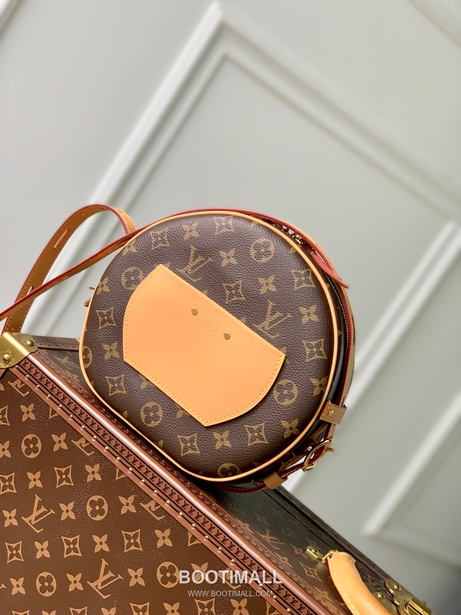 루이비통 부아뜨 샤포 수플 모노그램 캔버스 레더 스트랩 브라운 숄더백 Louis Vuitton Boite Chapeau Souple Monogram Canvas Leather Strap Brown Shoulder Bag M45647 22.5cm 10