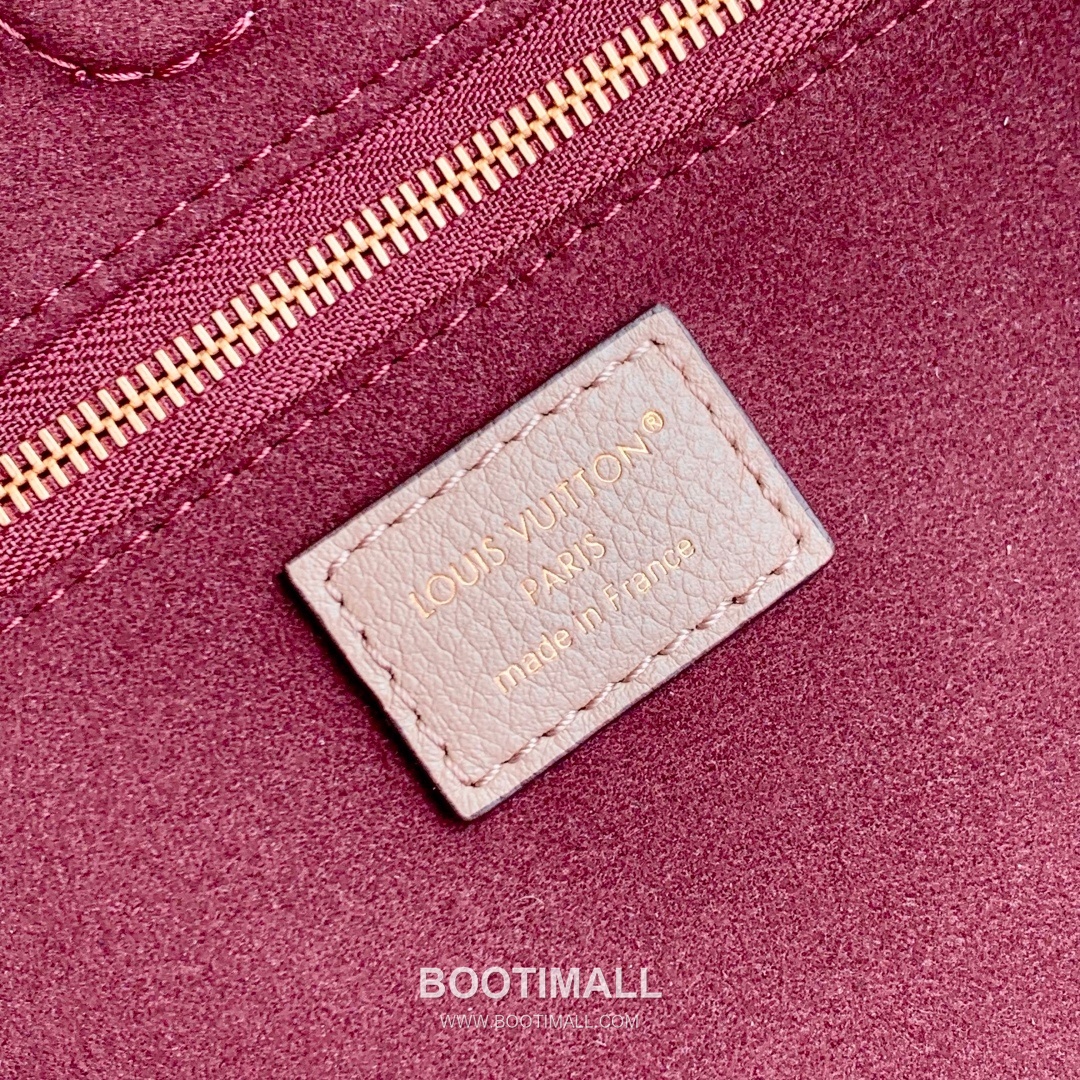 루이비통 애니타임 미디엄 모노그램 앙프렝트 레더 체인스트랩 블랙 숄더백 Louis Vuitton Anytime Medium Monogram Empreinte Leather Chain Strap Black Shoulder Bag M14658 42cm 8