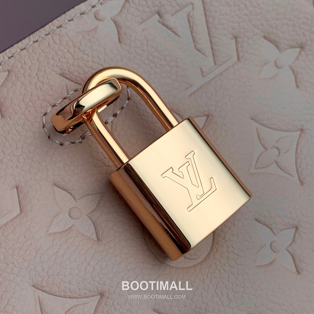 루이비통 애니타임 미디엄 모노그램 앙프렝트 레더 체인스트랩 블랙 숄더백 Louis Vuitton Anytime Medium Monogram Empreinte Leather Chain Strap Black Shoulder Bag M14324 42cm 5