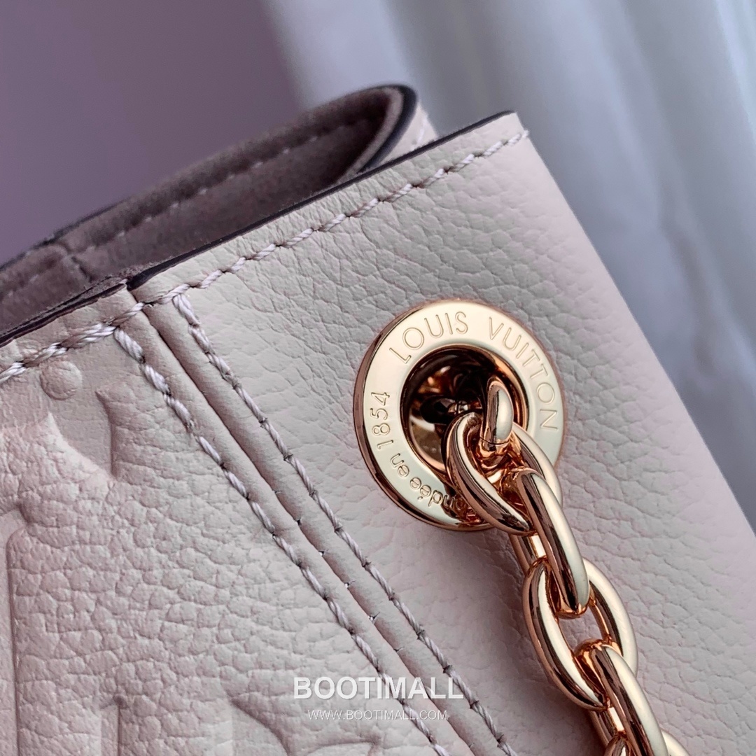 루이비통 애니타임 미디엄 모노그램 앙프렝트 레더 체인스트랩 블랙 숄더백 Louis Vuitton Anytime Medium Monogram Empreinte Leather Chain Strap Black Shoulder Bag M14324 42cm 6