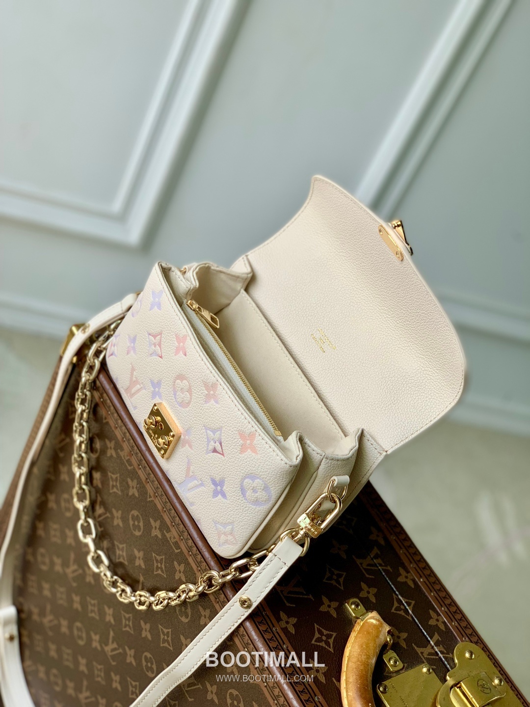 루이비통 포쉐트 메티스 이스트웨스트 그레인 레더 모노그램 그라데이션 S락 숄더백 Louis Vuitton Pochette Metis East West Grain Leather Monogram Gradient S-Lock Shoulder Bag M25682 21.5cm 9