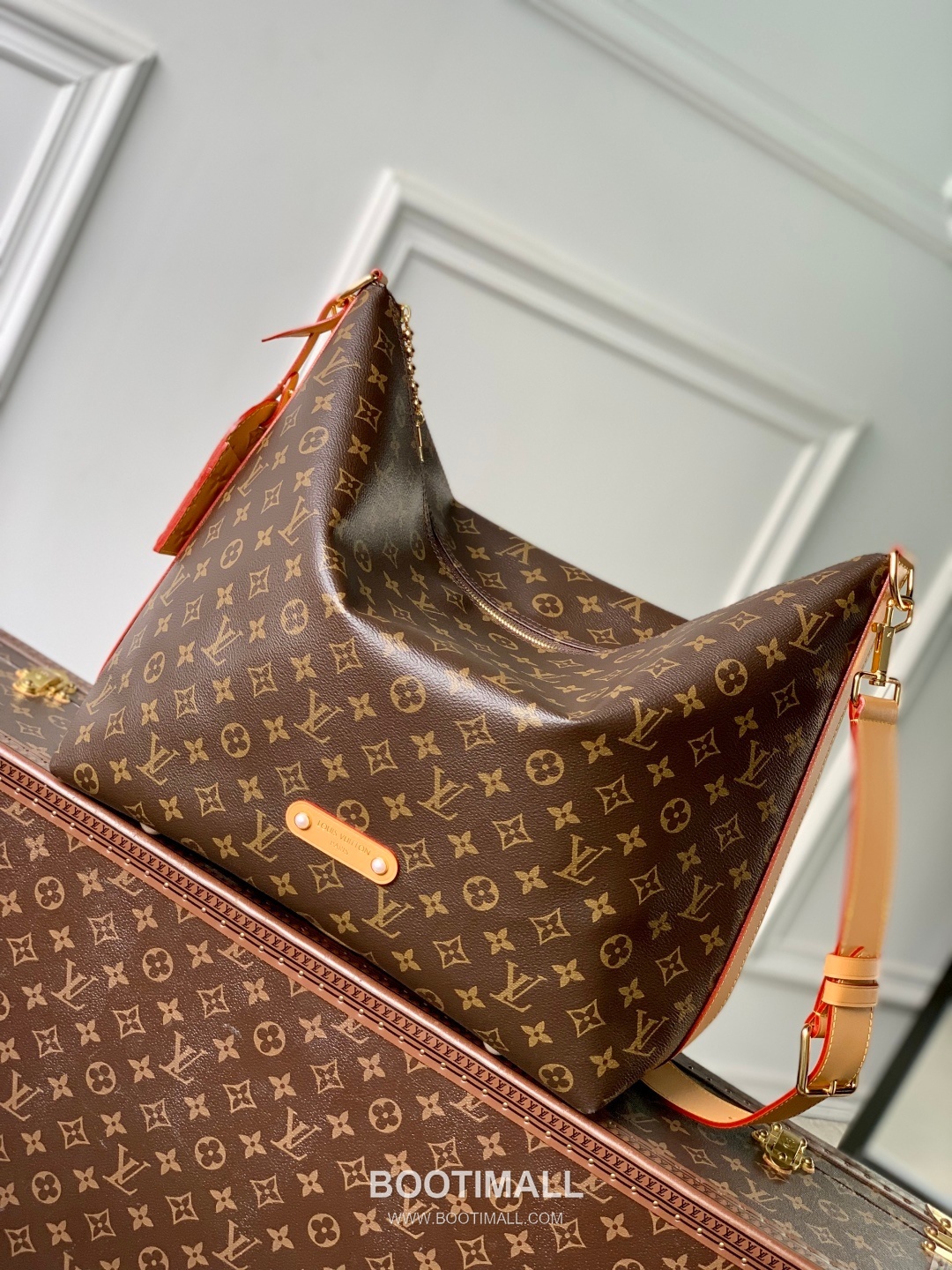 루이비통 바가본드 호보 모노그램 캔버스 레더 트리밍 체인 디테일 브라운 숄더백 Louis Vuitton Vagabond Hobo Monogram Canvas Leather Trim Chain Detail Brown Shoulder Bag M14018 38cm 1