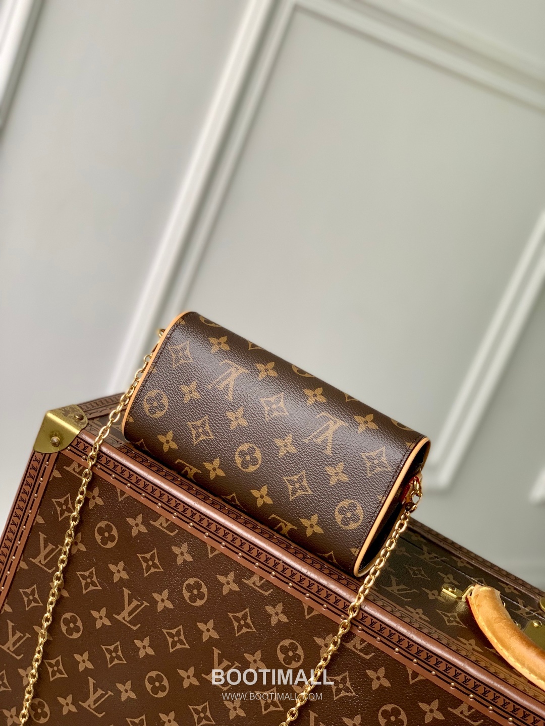 루이비통 포쉐트 카밀 모노그램 캔버스 레더 트리밍 S락 체인 브라운 숄더백 Louis Vuitton Pochette Camille Monogram Canvas Leather Trim S-Lock Chain Brown Shoulder Bag M13566 20.5cm 3