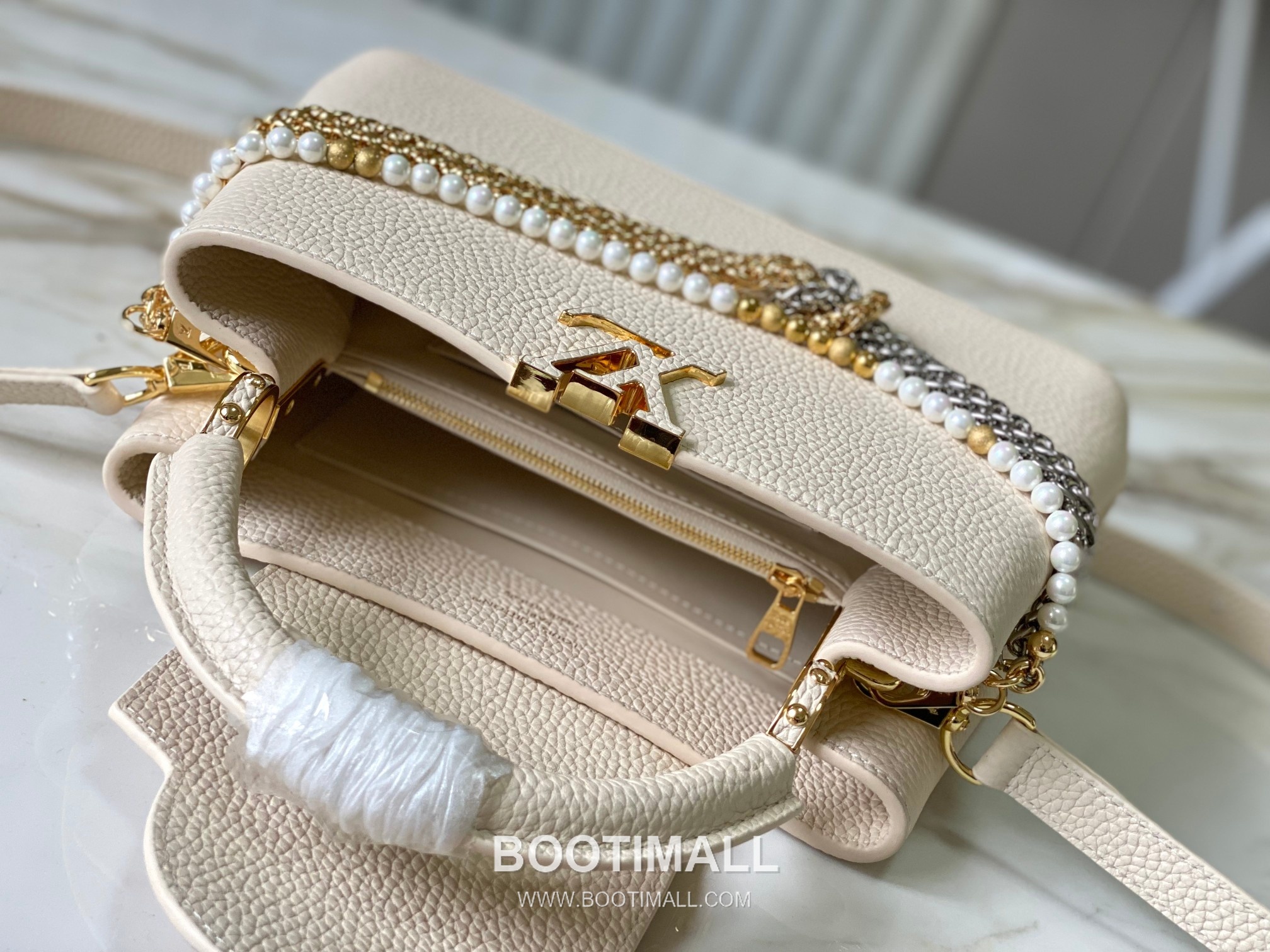 루이비통 카퓌신 모노그램 타우릴론 레더 더블체인 버건디 숄더백 Louis Vuitton Capucines Monogram Taurillon Leather Double Chain Burgundy Shoulder Bag M27308 27cm 6