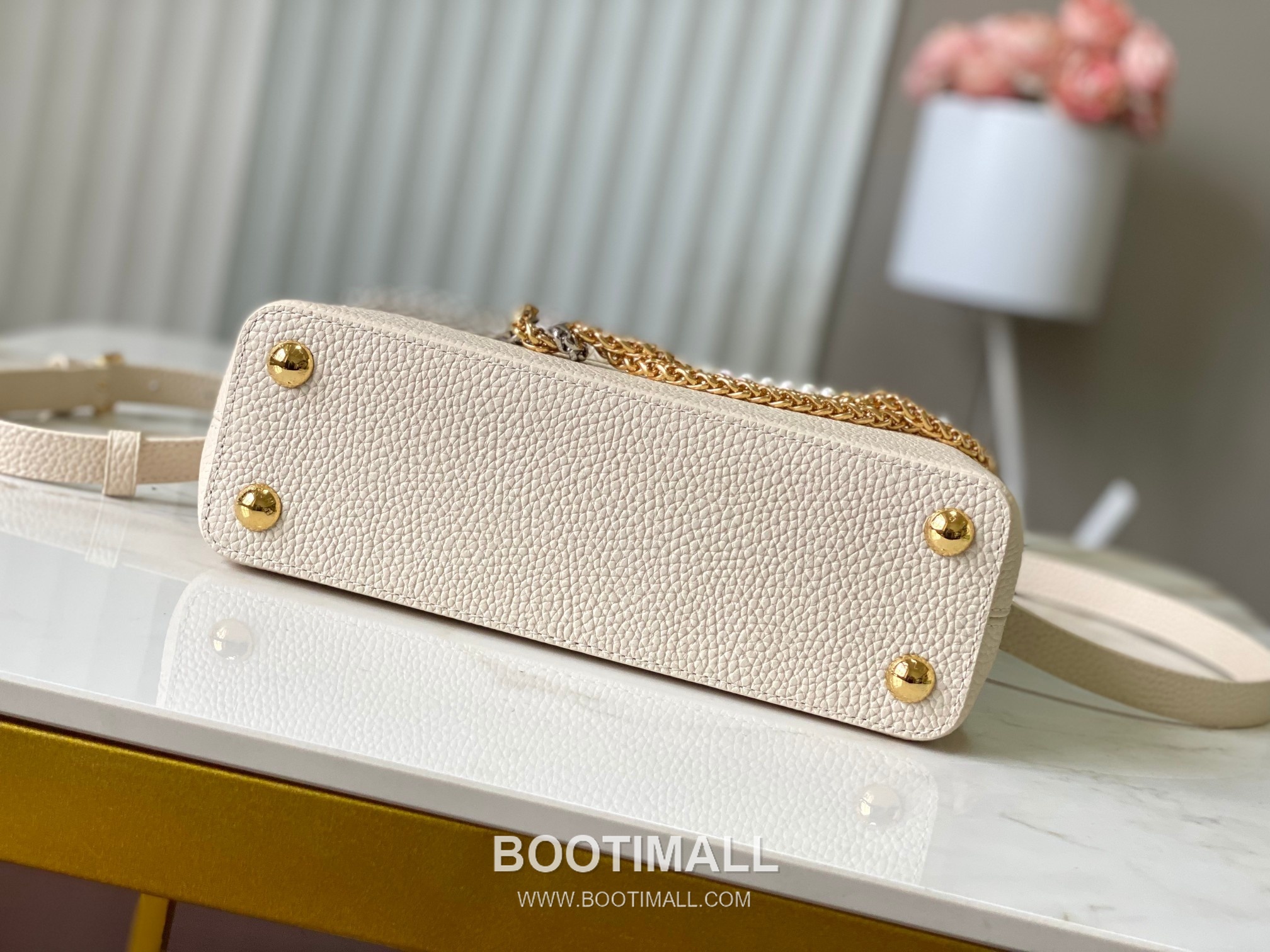 루이비통 카퓌신 모노그램 타우릴론 레더 더블체인 버건디 숄더백 Louis Vuitton Capucines Monogram Taurillon Leather Double Chain Burgundy Shoulder Bag M27308 27cm 9