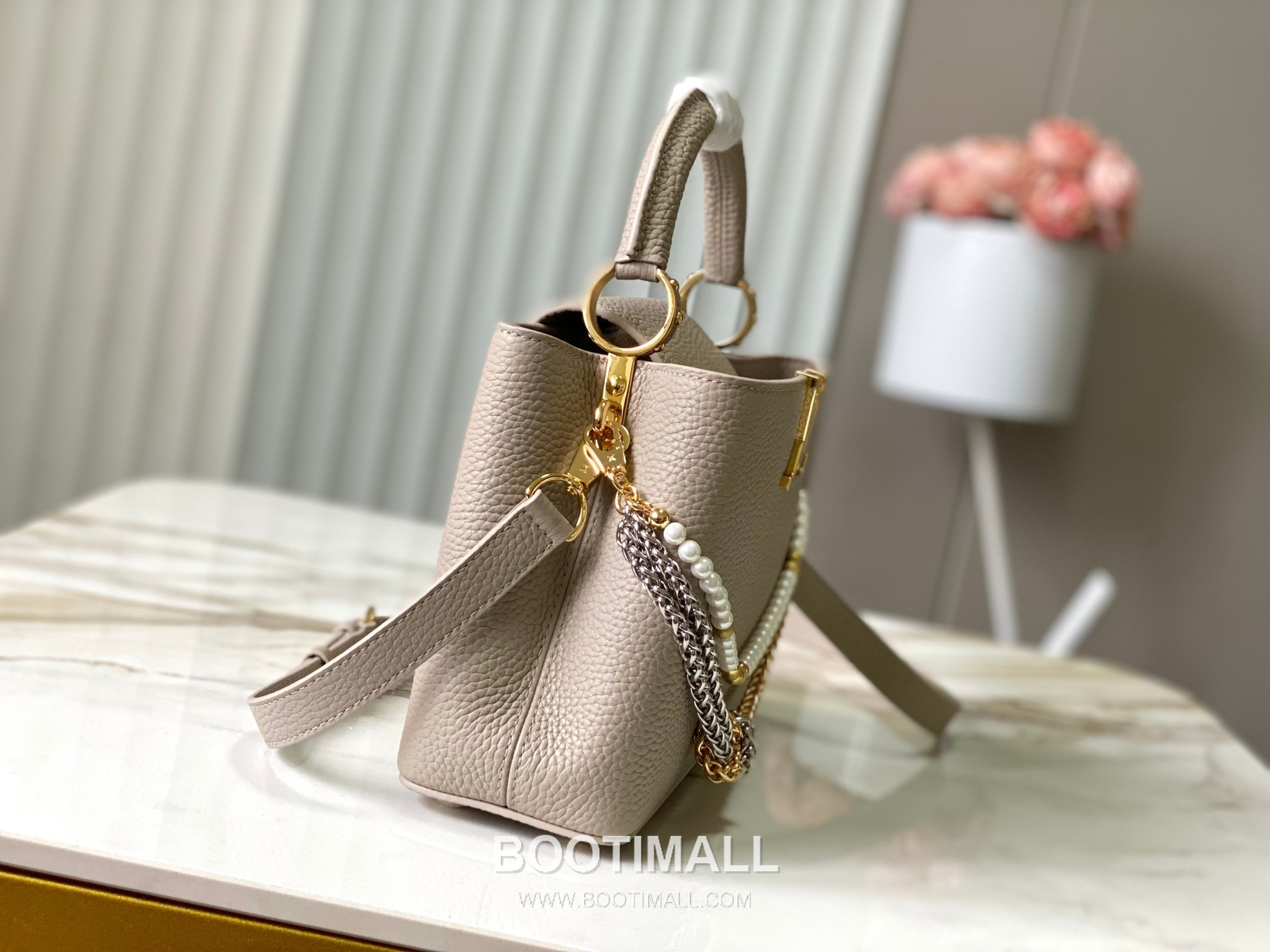 루이비통 카퓌신 모노그램 타우릴론 레더 더블체인 버건디 숄더백 Louis Vuitton Capucines Monogram Taurillon Leather Double Chain Burgundy Shoulder Bag M27308 27cm 2