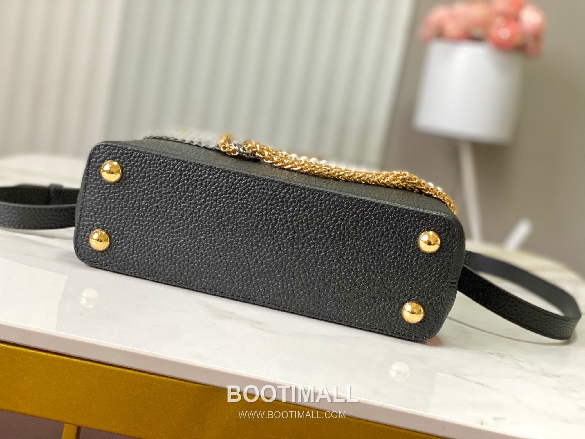 루이비통 카퓌신 모노그램 타우릴론 레더 더블체인 버건디 숄더백 Louis Vuitton Capucines Monogram Taurillon Leather Double Chain Burgundy Shoulder Bag M27308 27cm 9