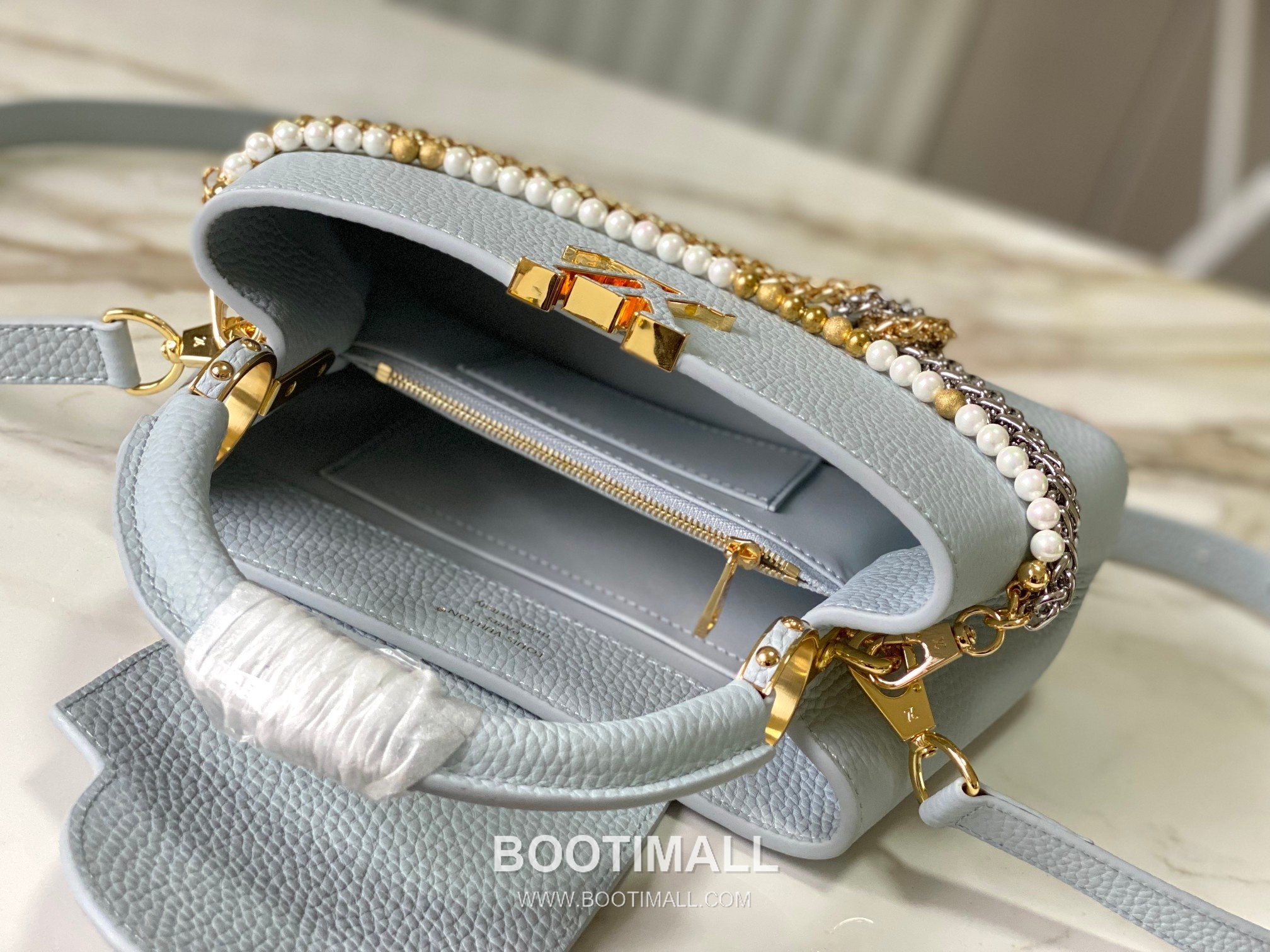 루이비통 카퓌신 모노그램 타우릴론 레더 더블체인 버건디 숄더백 Louis Vuitton Capucines Monogram Taurillon Leather Double Chain Burgundy Shoulder Bag M28199 27cm 5