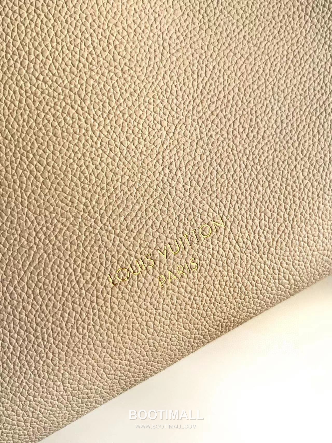 루이비통 로우키 카바스 미디엄 그레인 카우하이드 레더 락장식 베이지 토트백 Louis Vuitton Low Key Cabas Medium Grain Cowhide Leather Lock Detail Brown Tote Bag M25343 47cm 6