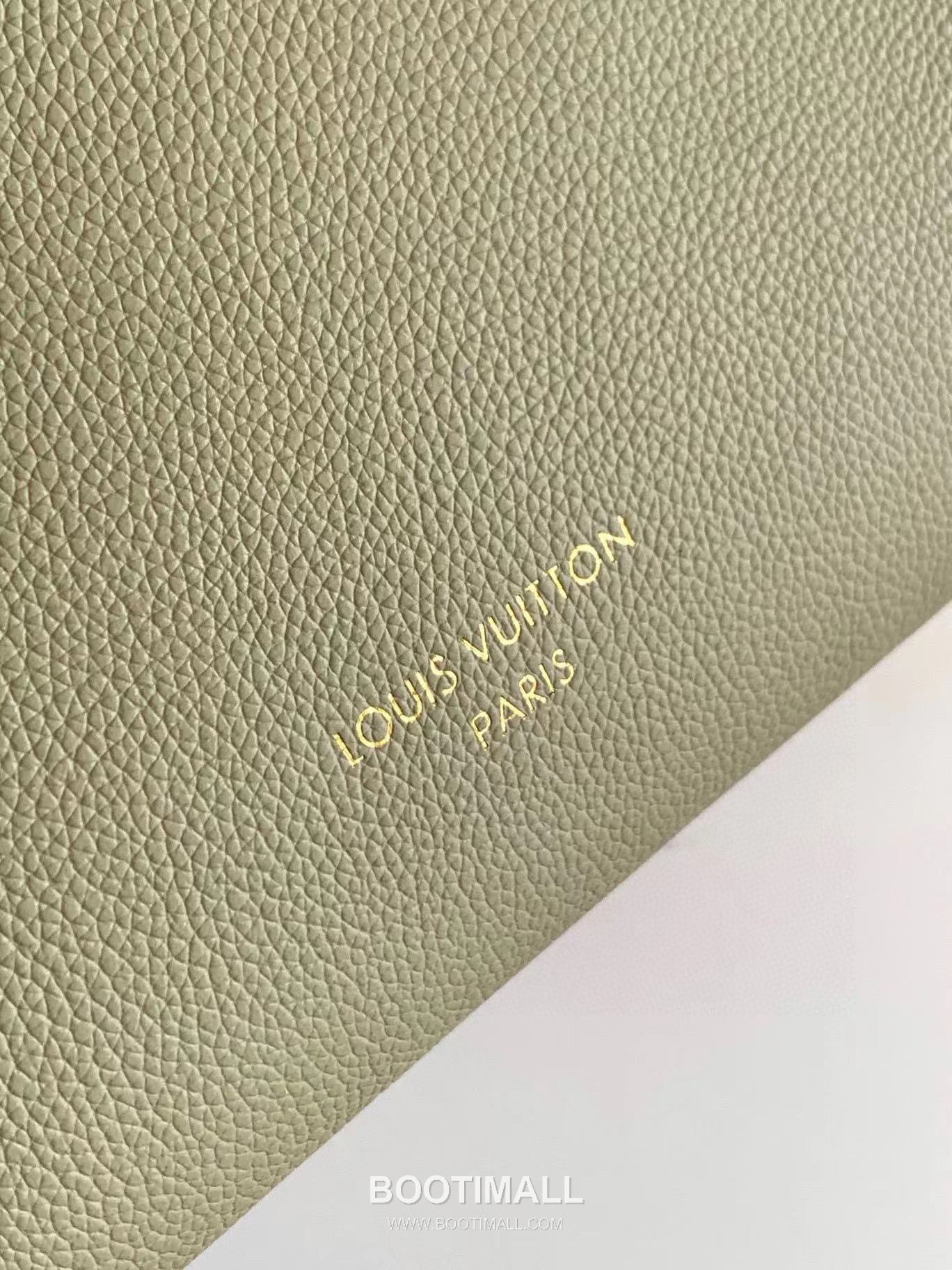 루이비통 로우키 카바스 미디엄 그레인 카우하이드 레더 락장식 라임 토트백 Louis Vuitton Low Key Cabas Medium Grain Cowhide Leather Lock Detail Brown Tote Bag M25343 47cm 6