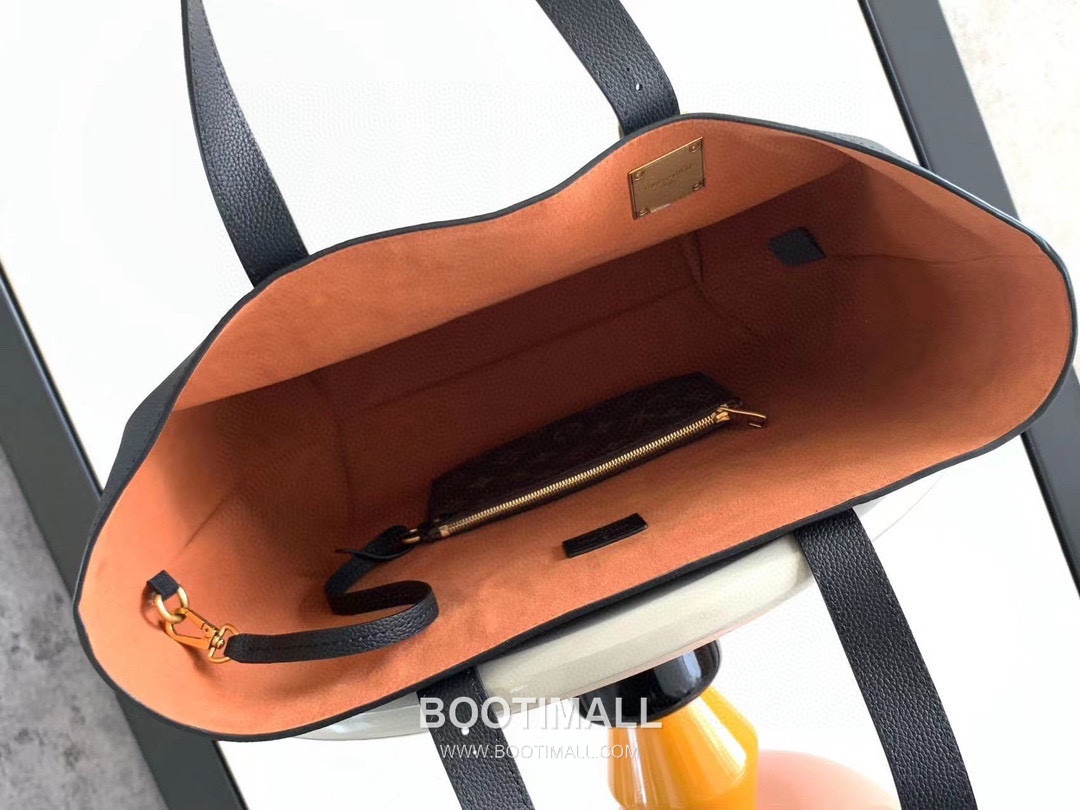 루이비통 로우키 카바스 미디엄 그레인 카우하이드 레더 락장식 블랙 토트백 Louis Vuitton Low Key Cabas Medium Grain Cowhide Leather Lock Detail Brown Tote Bag M25341 47cm 8