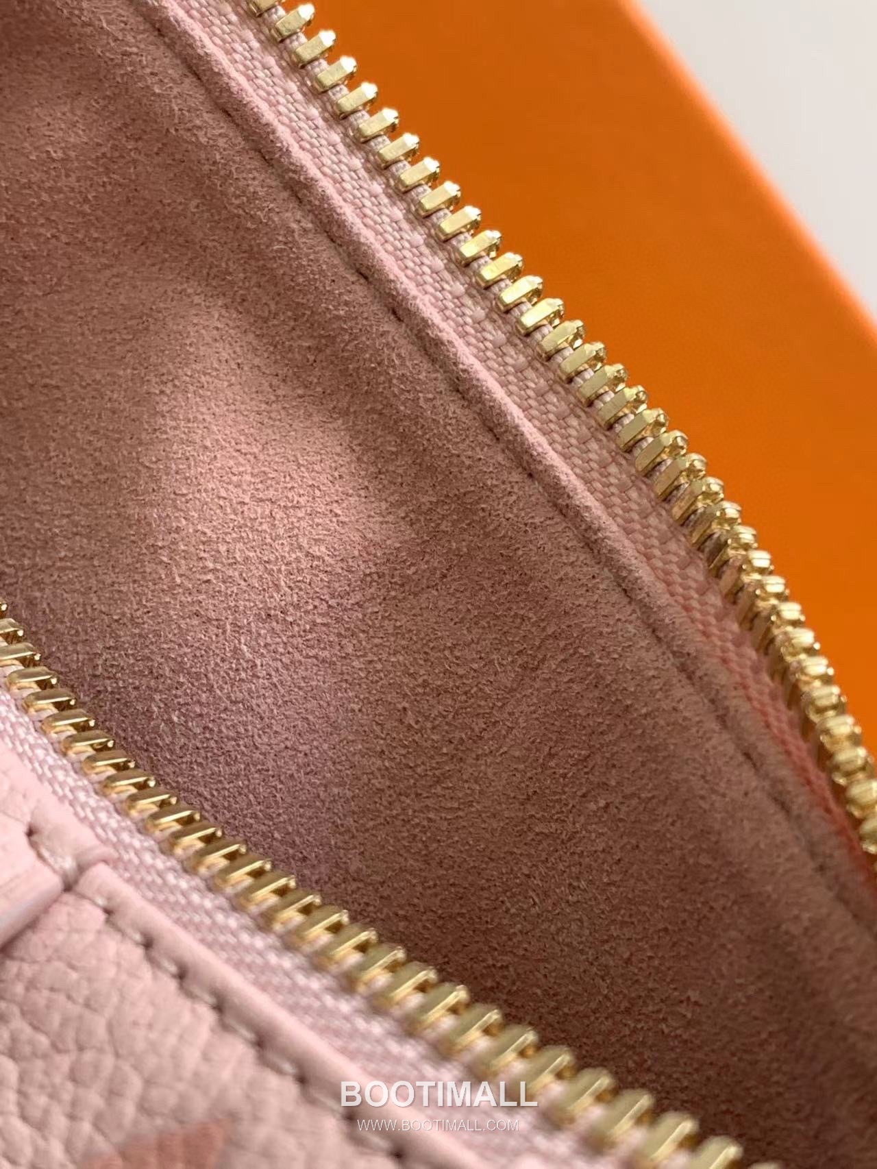 루이비통 이지 파우치 모노그램 레더 체인 D링 샌드 숄더백 핑크 Louis Vuitton Easy Pouch Monogram Leather Chain D-Ring Sand Shoulder Bag M80349 19cm 9