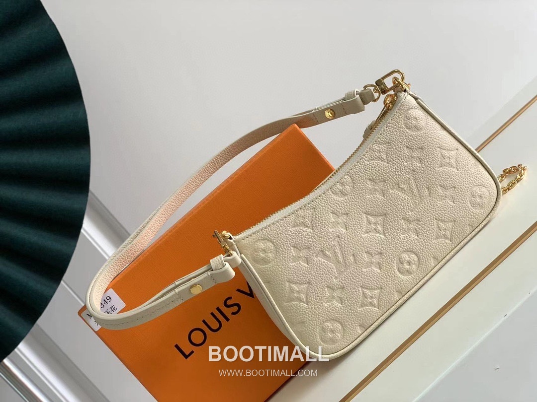 루이비통 이지 파우치 모노그램 레더 체인 D링 샌드 숄더백 D카키 Louis Vuitton Easy Pouch Monogram Leather Chain D-Ring Sand Shoulder Bag M80349 19cm 3