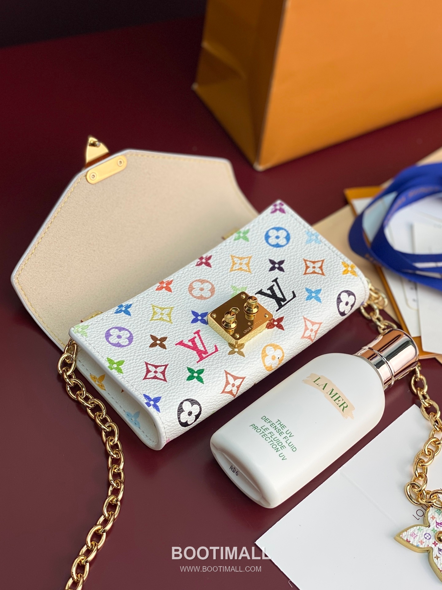 루이비통 포쉐트 메티스 벨트 모노그램 멀티컬러 체인 플라워그램 화이트 힙색 Louis Vuitton Pouch Metis Belt Monogram Multicolor Chain Flowergram White Belt Bag M4625Z 13.5cm 5