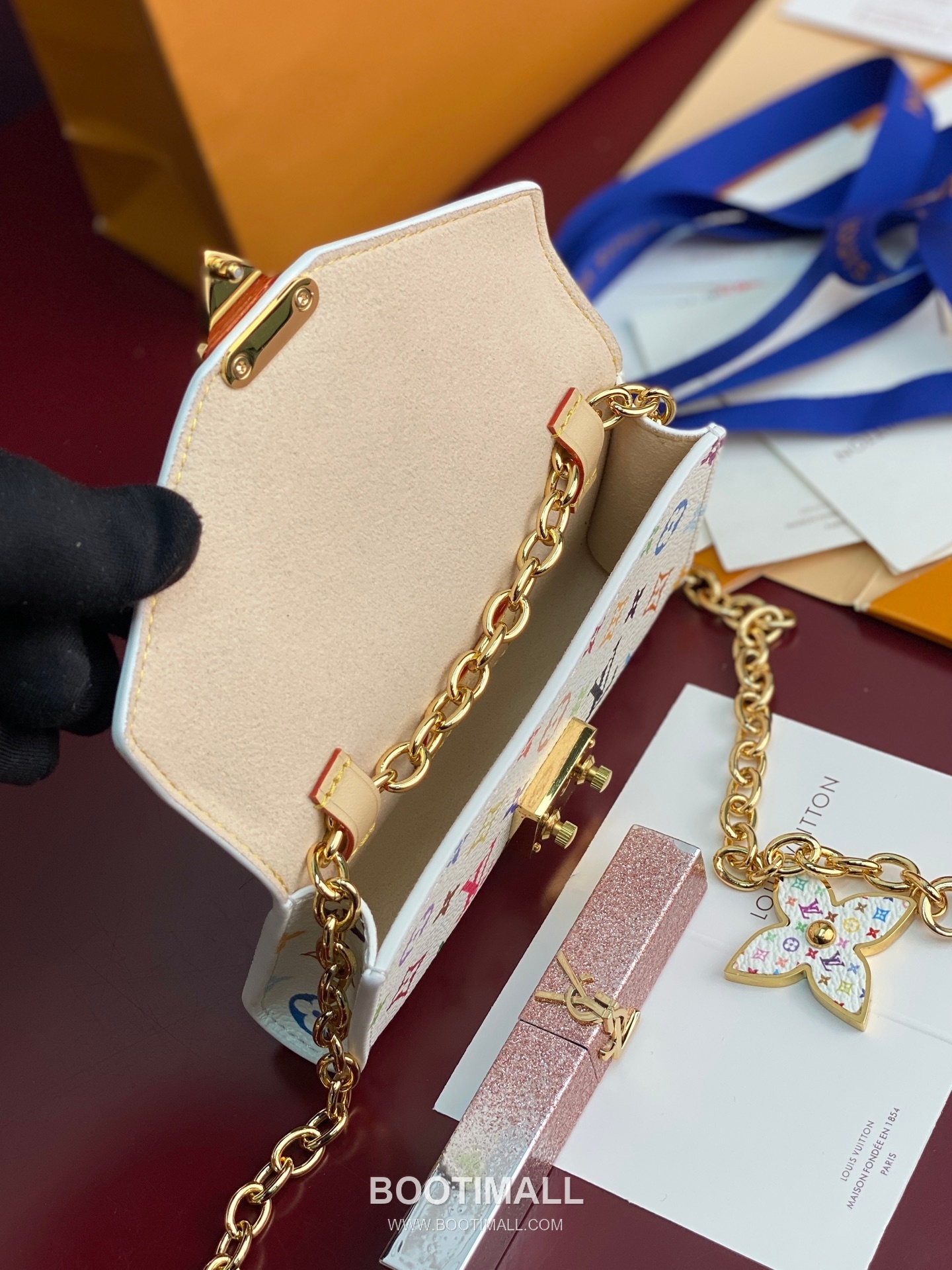 루이비통 포쉐트 메티스 벨트 모노그램 멀티컬러 체인 플라워그램 화이트 힙색 Louis Vuitton Pouch Metis Belt Monogram Multicolor Chain Flowergram White Belt Bag M4625Z 13.5cm 6