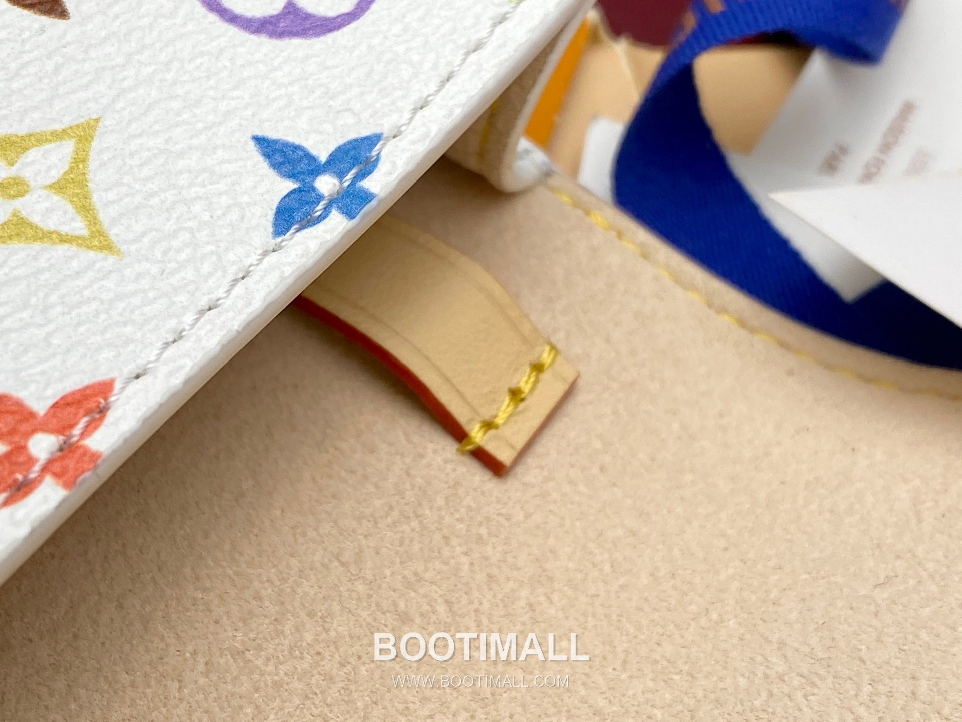 루이비통 포쉐트 메티스 벨트 모노그램 멀티컬러 체인 플라워그램 화이트 힙색 Louis Vuitton Pouch Metis Belt Monogram Multicolor Chain Flowergram White Belt Bag M4625Z 13.5cm 11