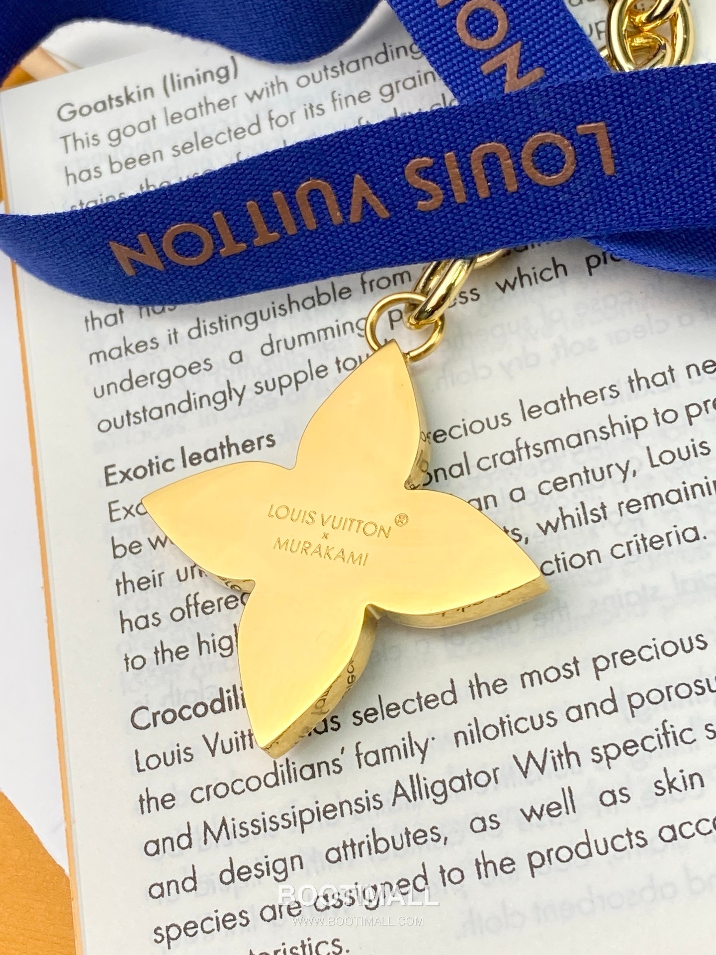 루이비통 포쉐트 메티스 벨트 모노그램 멀티컬러 체인 플라워그램 화이트 힙색 Louis Vuitton Pouch Metis Belt Monogram Multicolor Chain Flowergram White Belt Bag M4625Z 13.5cm 12