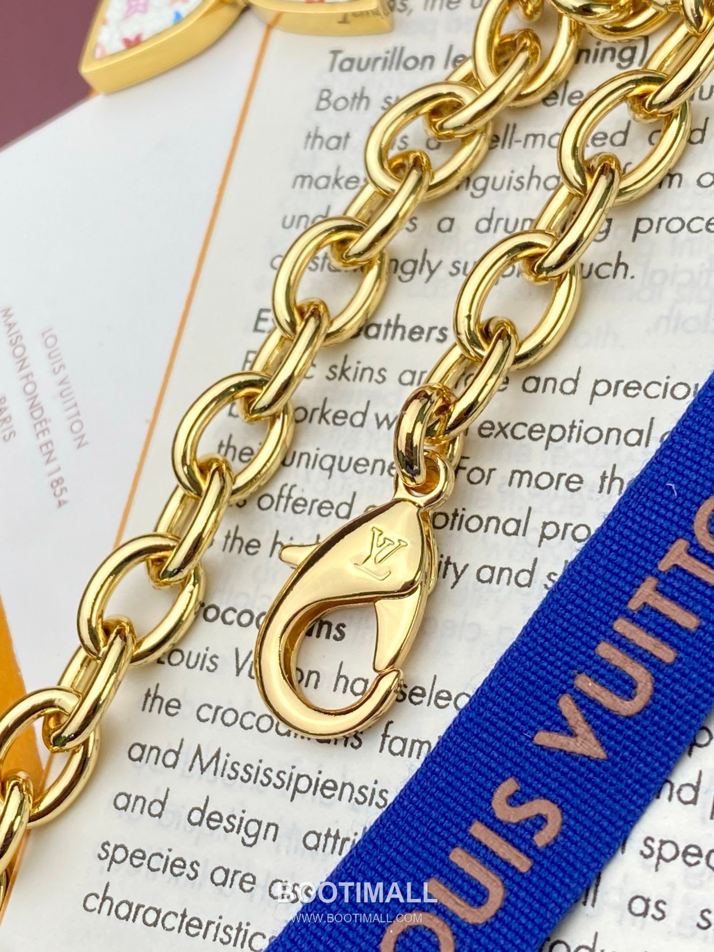 루이비통 포쉐트 메티스 벨트 모노그램 멀티컬러 체인 플라워그램 화이트 힙색 Louis Vuitton Pouch Metis Belt Monogram Multicolor Chain Flowergram White Belt Bag M4625Z 13.5cm 14