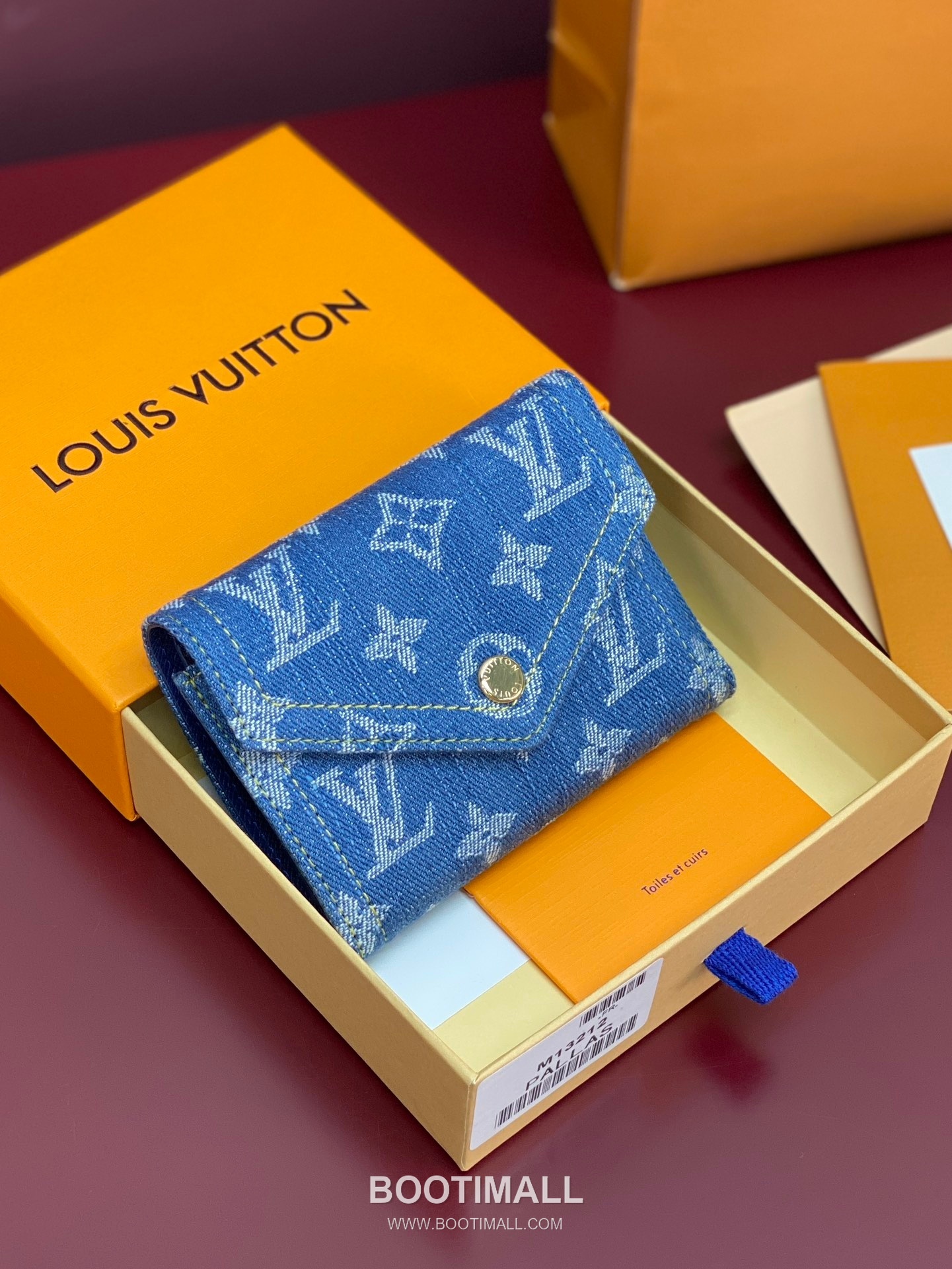 루이비통 빅토린 모노그램 데님 오가닉 코튼 레더 트리밍 블루 지갑 Louis Vuitton Victorine Monogram Denim Organic Cotton Leather Trim Blue Wallet M13212 12cm 1