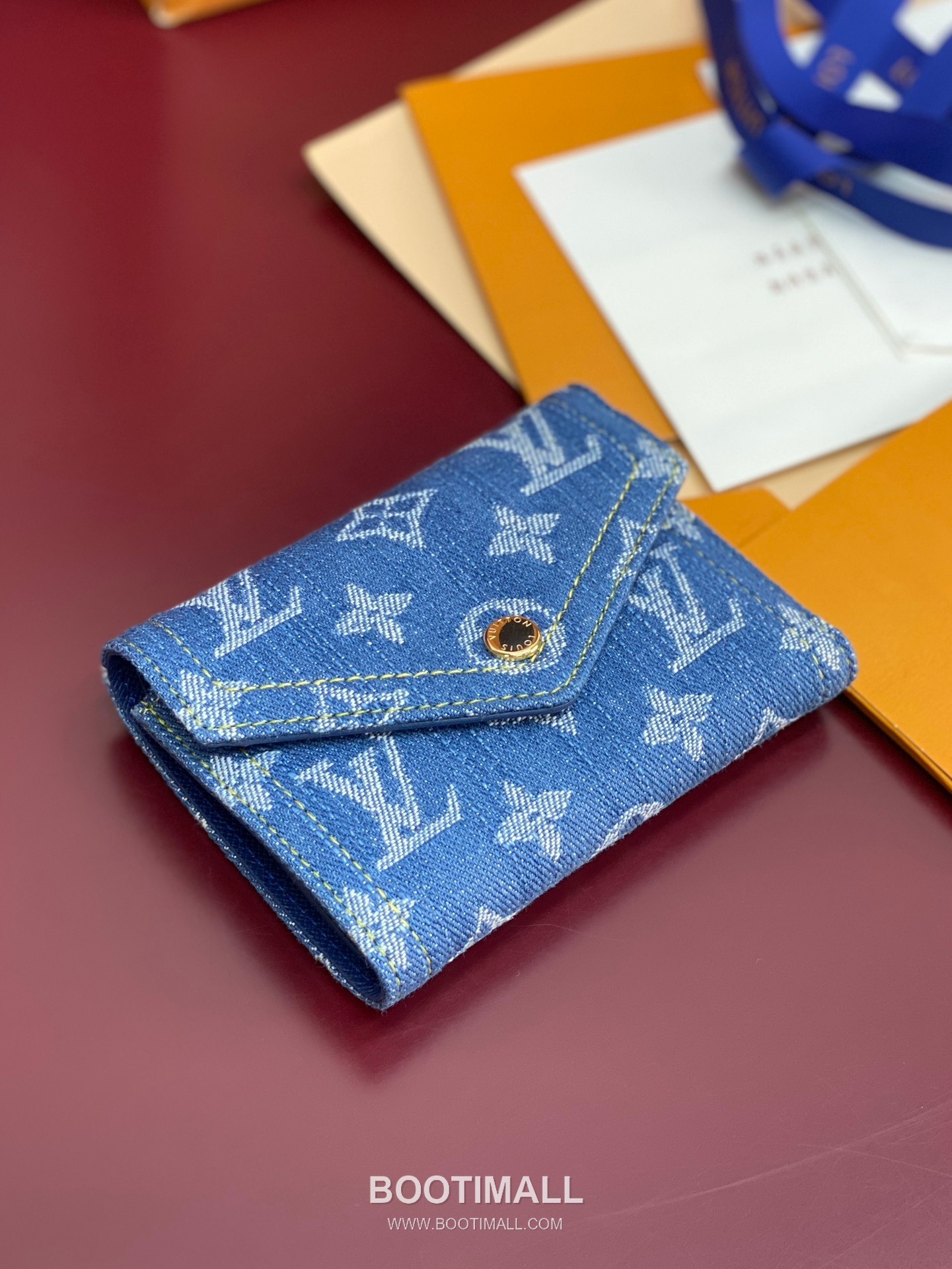 루이비통 빅토린 모노그램 데님 오가닉 코튼 레더 트리밍 블루 지갑 Louis Vuitton Victorine Monogram Denim Organic Cotton Leather Trim Blue Wallet M13212 12cm 4
