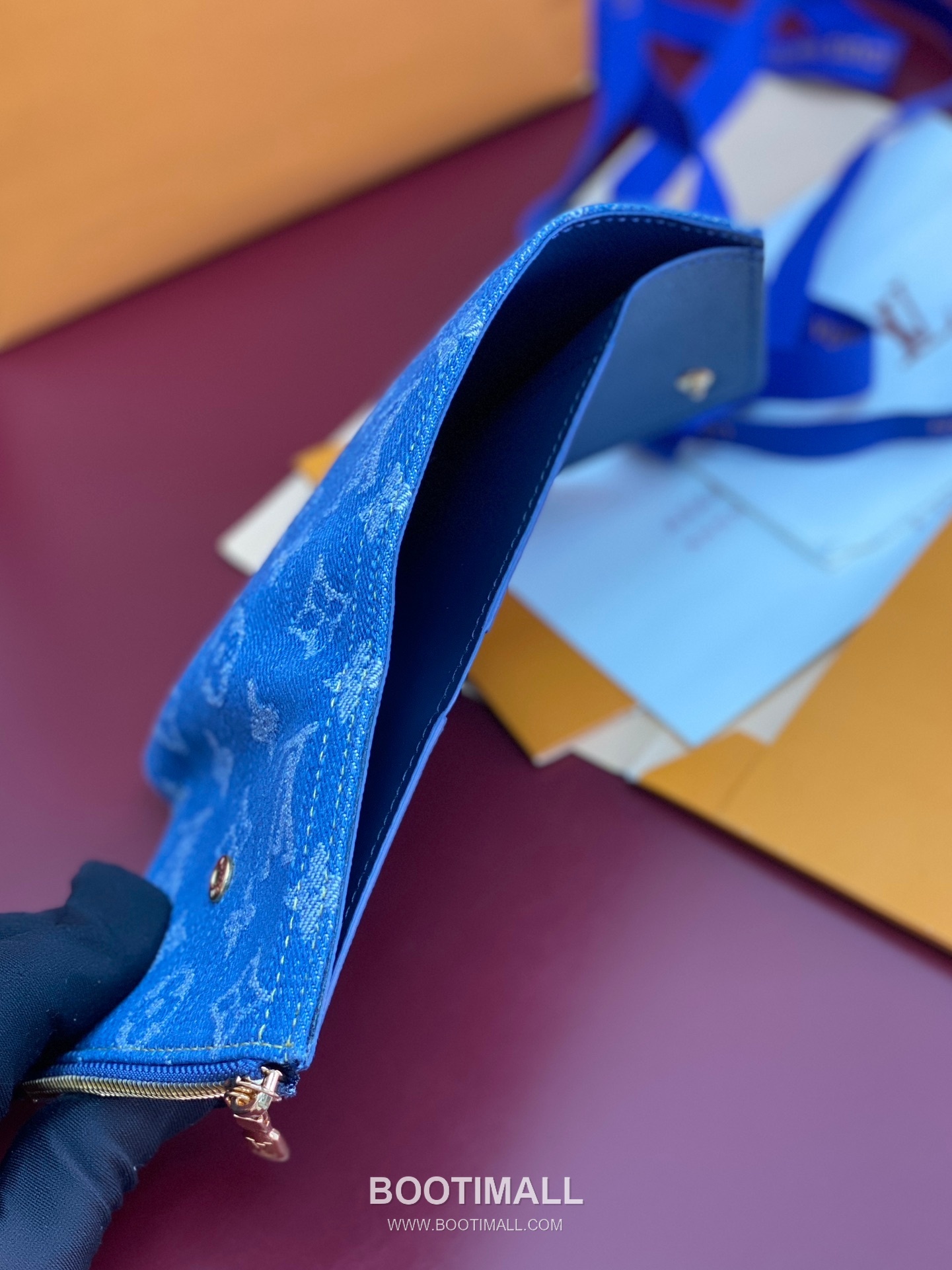 루이비통 빅토린 모노그램 데님 오가닉 코튼 레더 트리밍 블루 지갑 Louis Vuitton Victorine Monogram Denim Organic Cotton Leather Trim Blue Wallet M13212 12cm 6