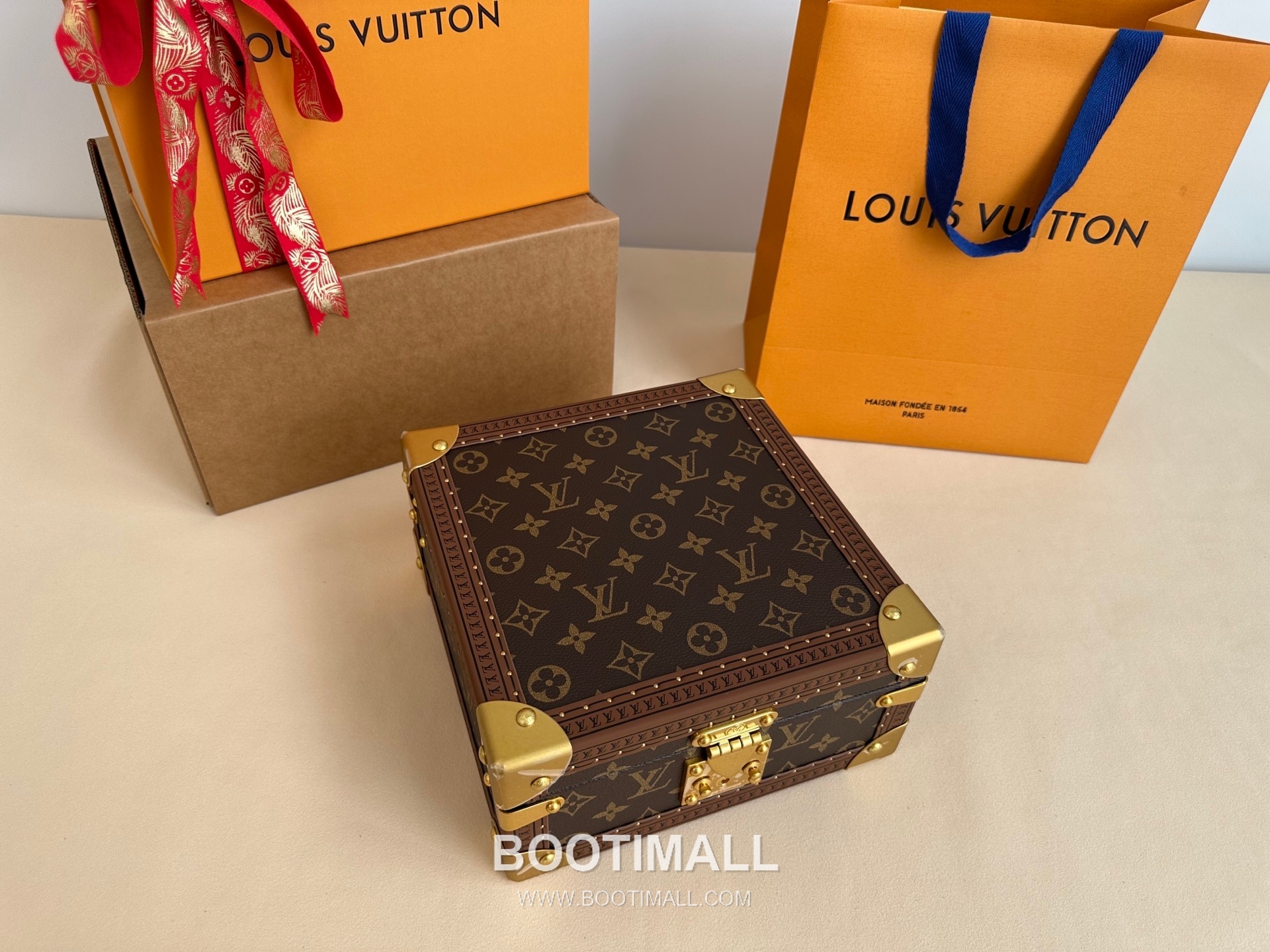 루이비통 주얼리 케이스 벨벳 라이닝 S락 메탈코너 브라운 보관함 Louis Vuitton Jewelry Case Velvet Lining S-Lock Metal Corner Brown Storage Case M4700SP 23cm 3