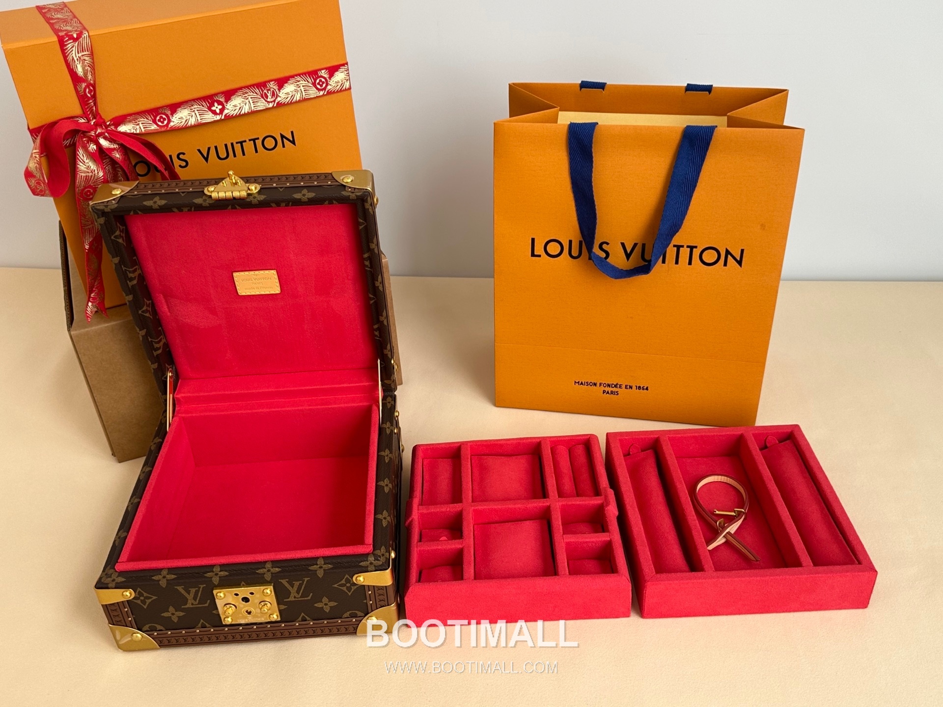 루이비통 주얼리 케이스 벨벳 라이닝 S락 메탈코너 브라운 보관함 Louis Vuitton Jewelry Case Velvet Lining S-Lock Metal Corner Brown Storage Case M4700SP 23cm 8