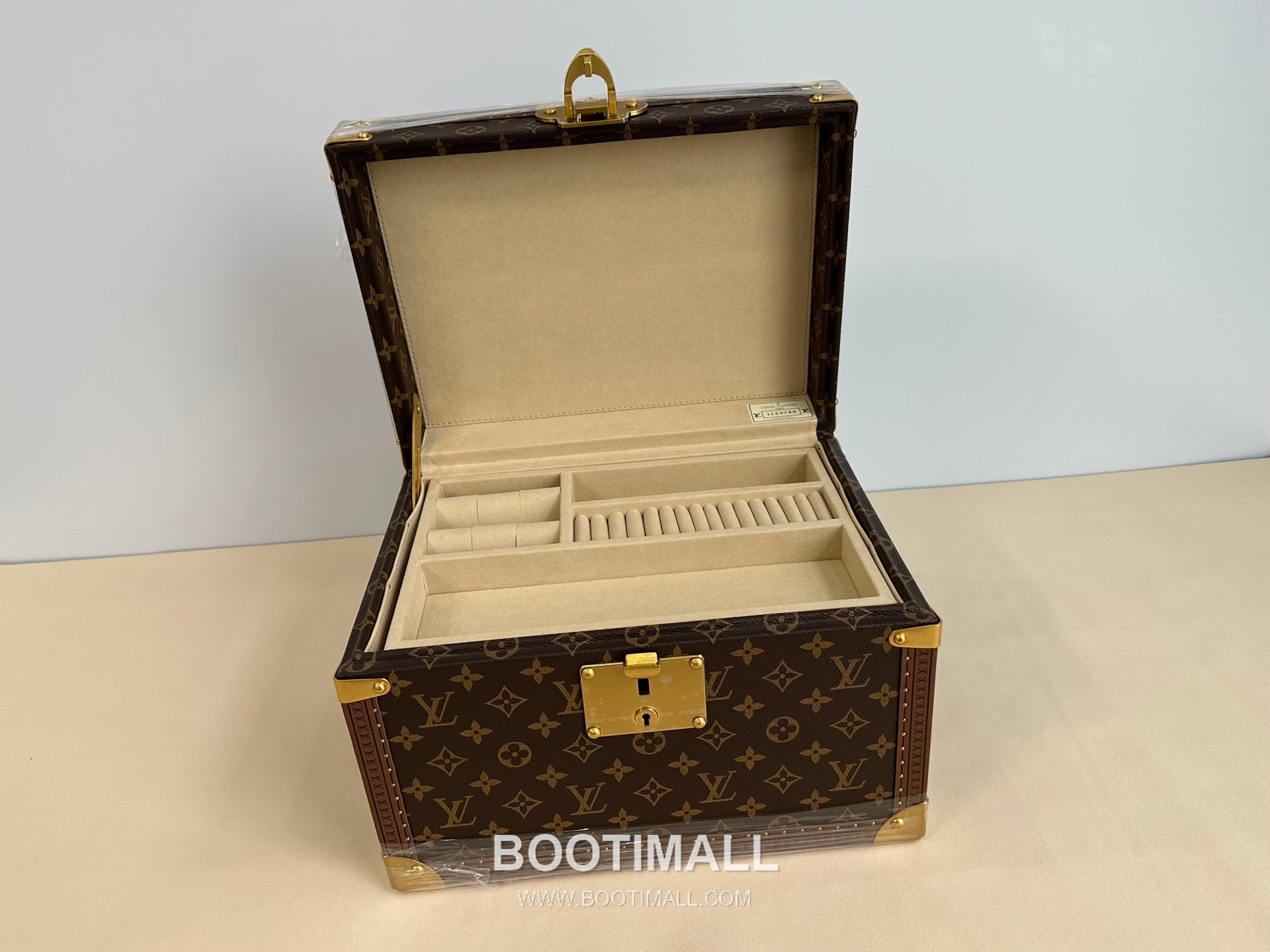 루이비통 워치 케이스 8구 모노그램 캔버스 벨벳 라이닝 실버 하드 트렁크 브라운 보관함 Louis Vuitton Watch Case 8 Slots Monogram Canvas Velvet Lining Silver Hardware Hard Trunk Brown Storage Case M4700B 34cm 10