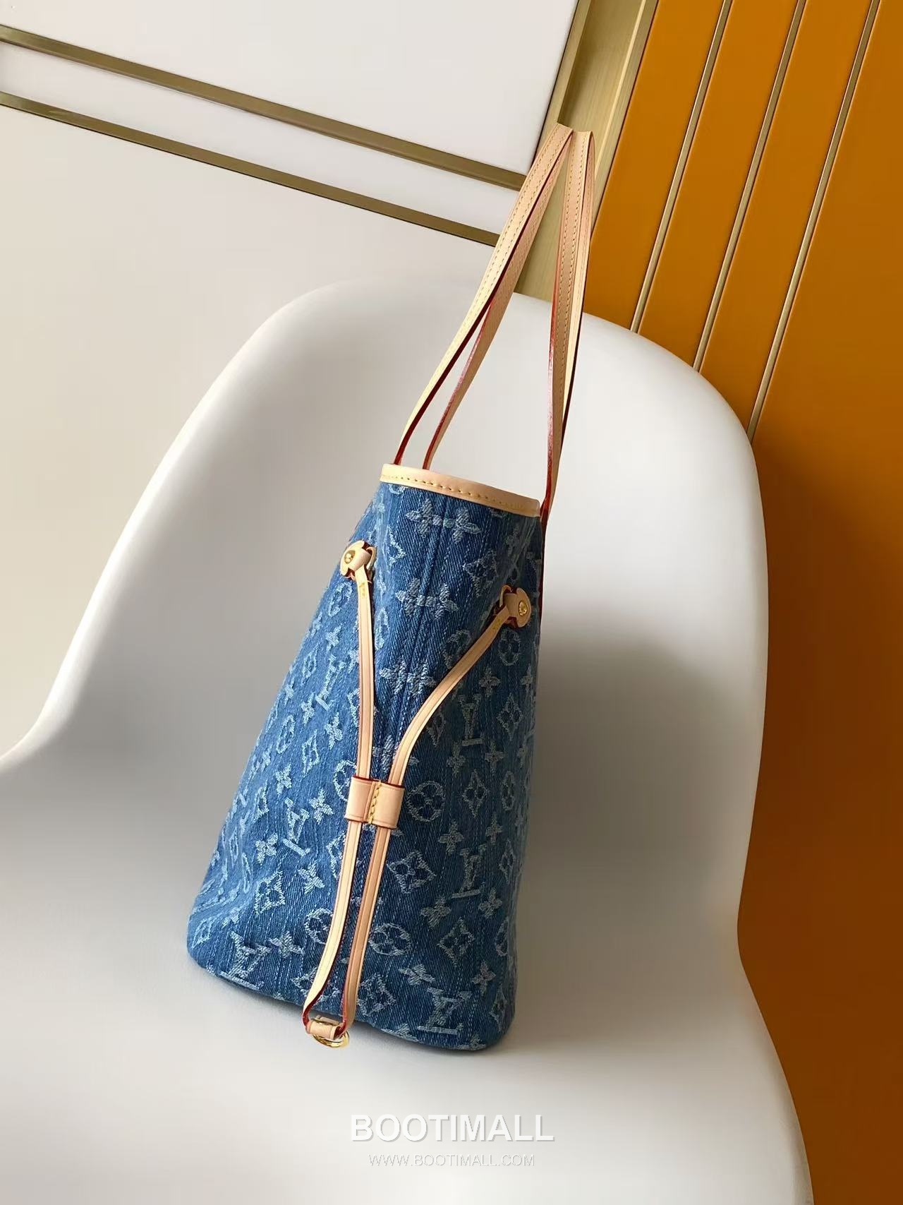 루이비통 네버우프 미디엄 모노그램 데님 레더 트리밍 펫 캐리어 블루 토트백 Louis Vuitton Neverwoof Medium Monogram Denim Leather Trim Pet Carrier Blue Tote Bag M28052 31cm 2