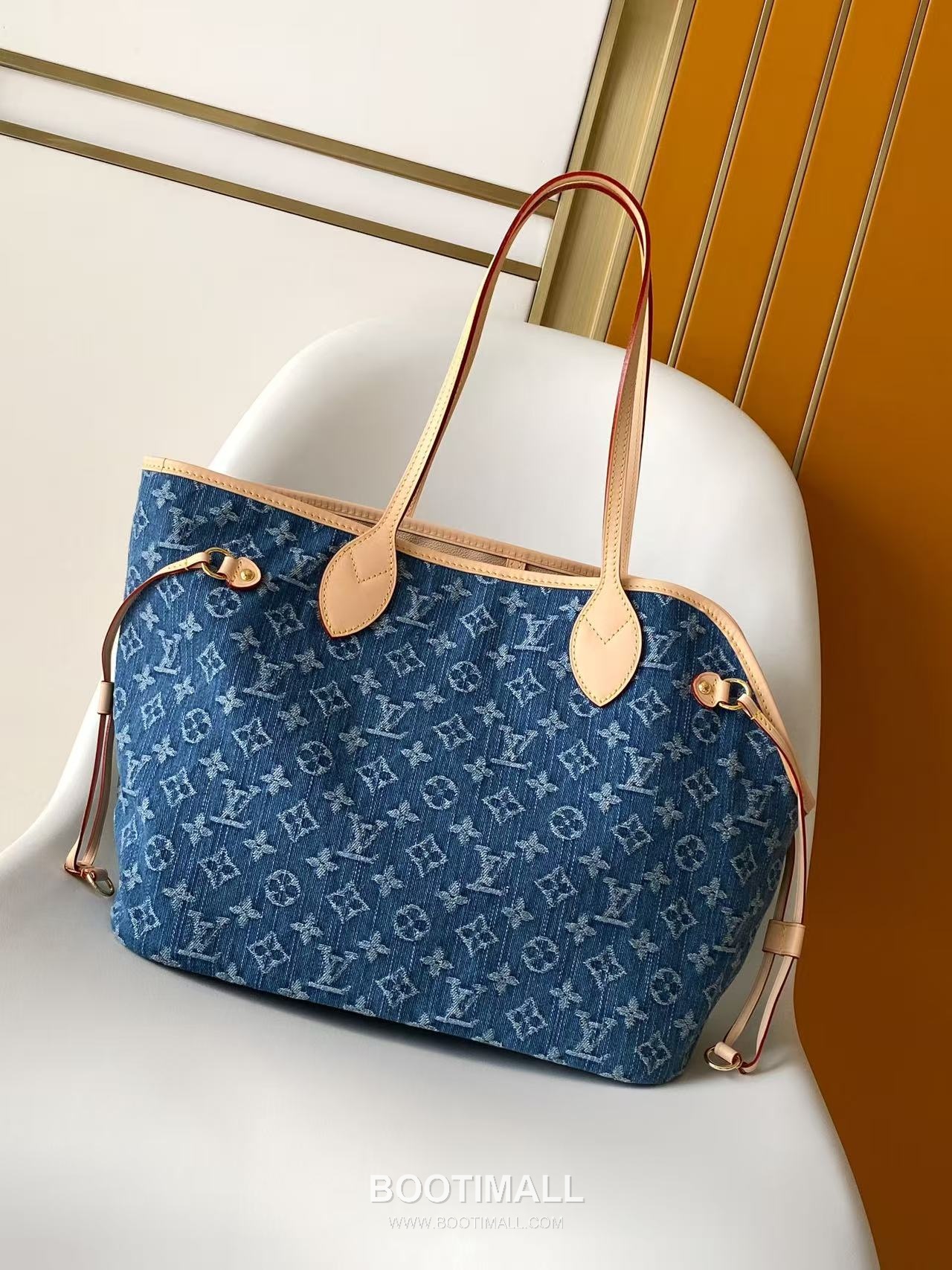 루이비통 네버우프 미디엄 모노그램 데님 레더 트리밍 펫 캐리어 블루 토트백 Louis Vuitton Neverwoof Medium Monogram Denim Leather Trim Pet Carrier Blue Tote Bag M28052 31cm 3