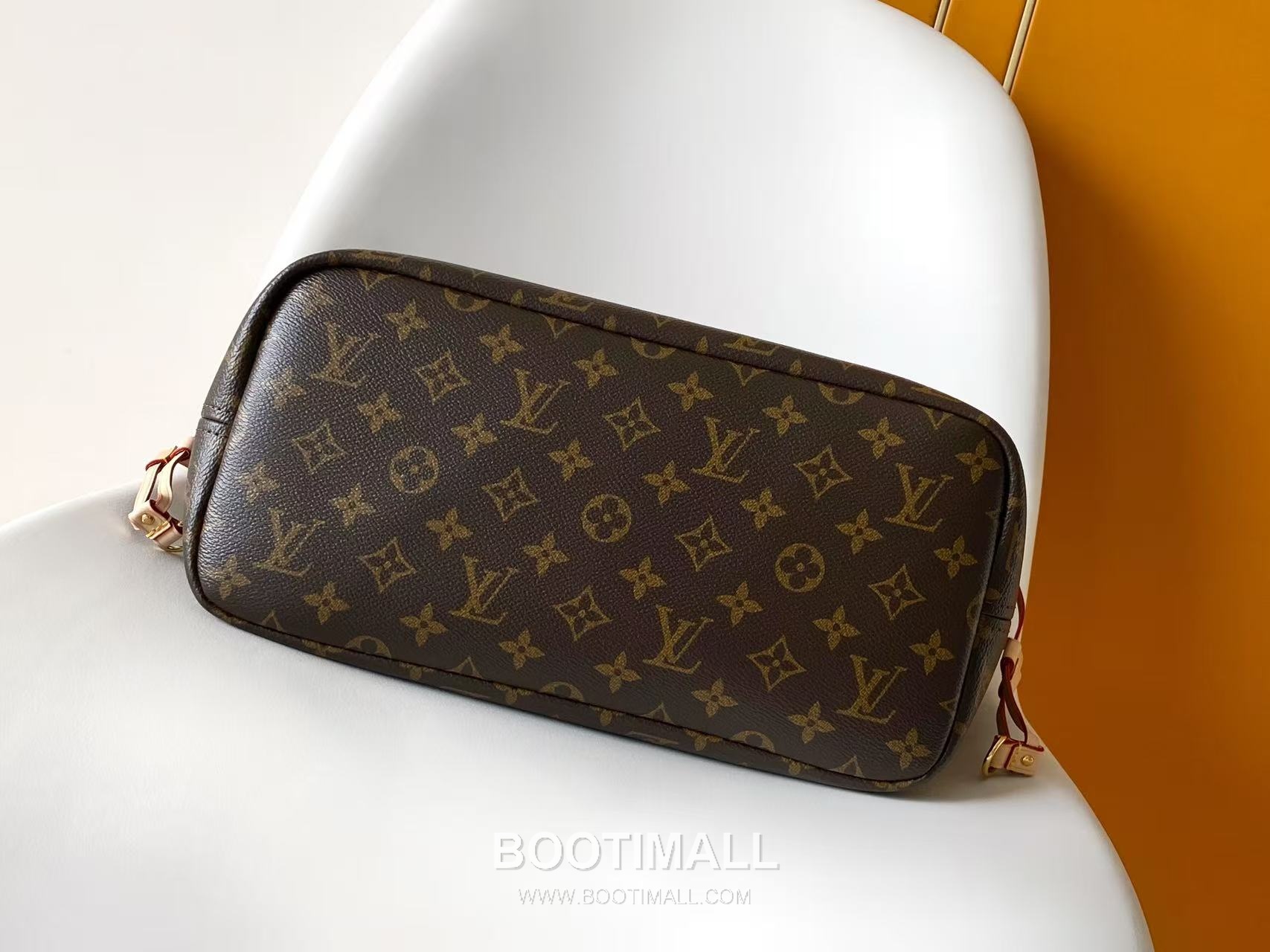 루이비통 네버우프 미디엄 모노그램 캔버스 레더 트리밍 펫 캐리어 브라운 토트백 Louis Vuitton Neverwoof Medium Monogram Canvas Leather Trim Pet Carrier Brown Tote Bag M27847 31cm 4