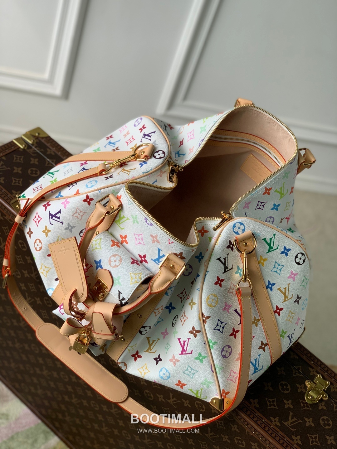 루이비통 키폴 반둘리에 45 모노그램 멀티컬러 코팅 캔버스 레더 트리밍 트렁크코너 브라운 여행가방 Louis Vuitton Keepall Bandouliere 45 Monogram Multicolor Coated Canvas Leather Trim Trunk Corner Brown Travel Bag M13742 45cm 9