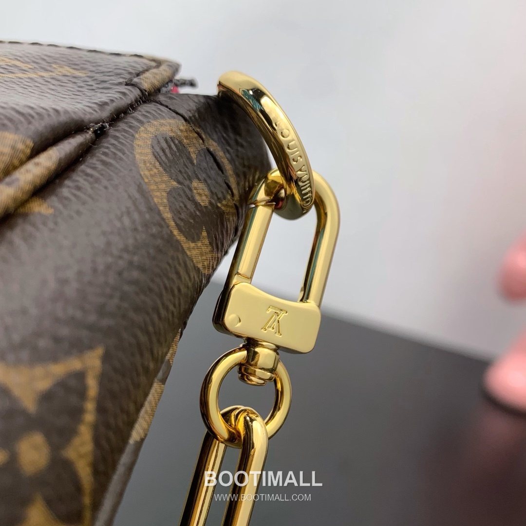 루이비통 포쉐트 악세수아 모노그램 멀티컬러 캔버스 판다 프린트 체인 브라운 숄더백 Louis Vuitton Pochette Accessoires Monogram Multicolor Canvas Panda Print Chain Brown Shoulder Bag M13440 22cm 9