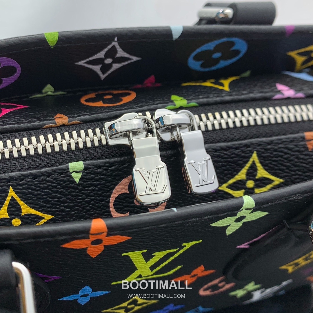 루이비통 온더고 이스트웨스트 모노그램 멀티컬러 코팅 캔버스 레더 트리밍 체인 브라운 숄더백 Louis Vuitton OnTheGo East West Monogram Multicolor Coated Canvas Leather Trim Chain Brown Shoulder Bag M13260 25cm 7