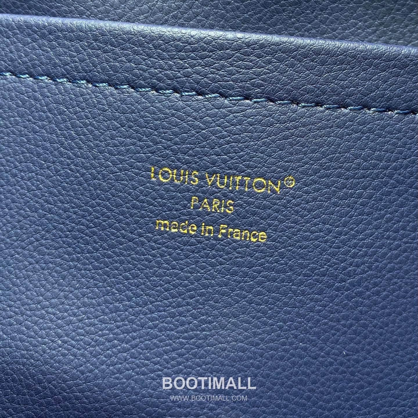 루이비통 카퓌신 라지 타우릴론 풀그레인 레더 V로고 플랩 그레이 토트백 Louis Vuitton Capucines Large Taurillon Full Grain Leather V Logo Flap Grey Tote Bag M26259 37.5cm 8