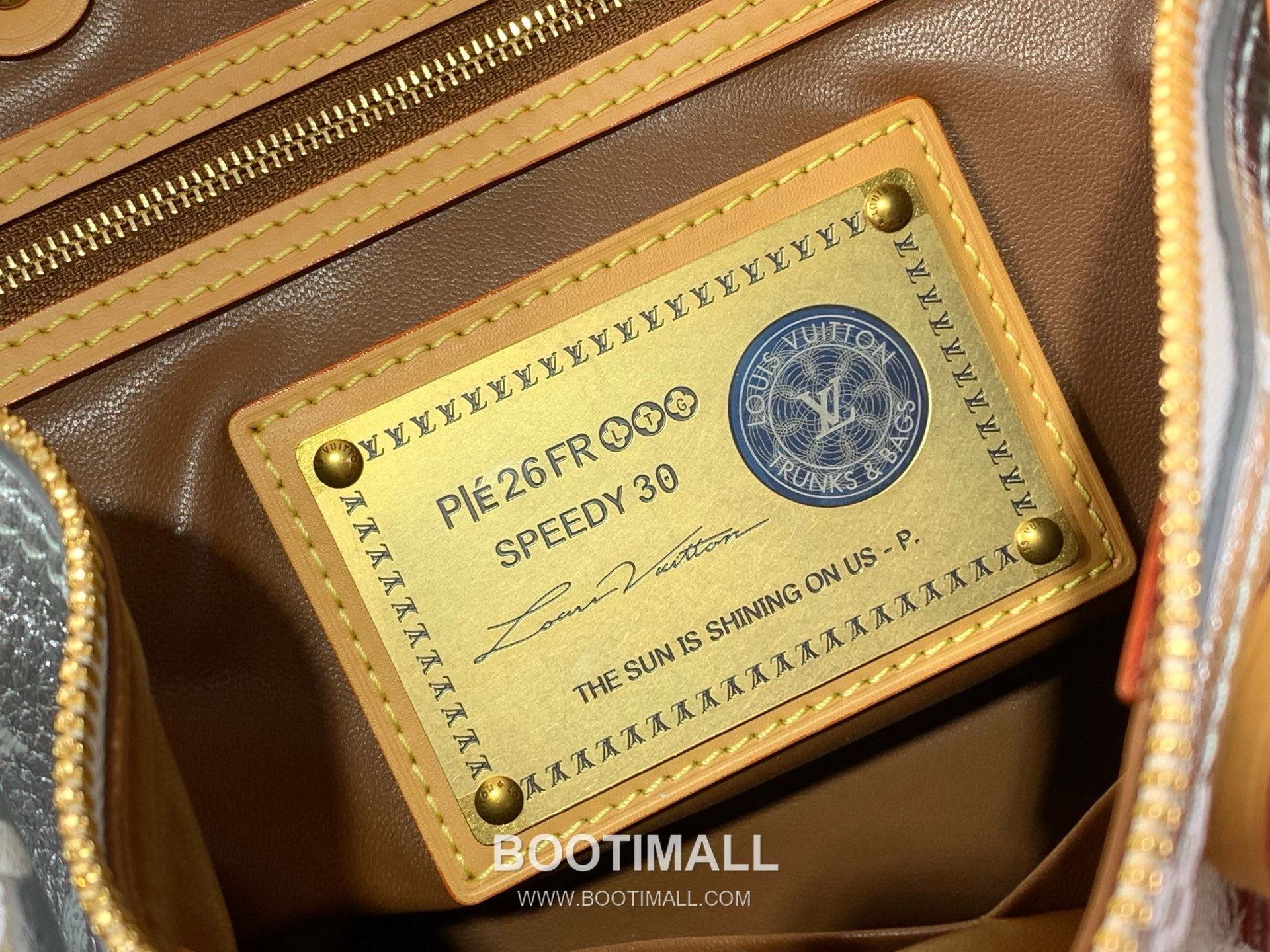 루이비통 스피디 P9 반둘리에 30 모노그램 카프스킨 레더 실버 더플백 Louis Vuitton Speedy P9 Bandouliere 30 Monogram Calfskin Leather Silver Duffle Bag M28384 32cm 8