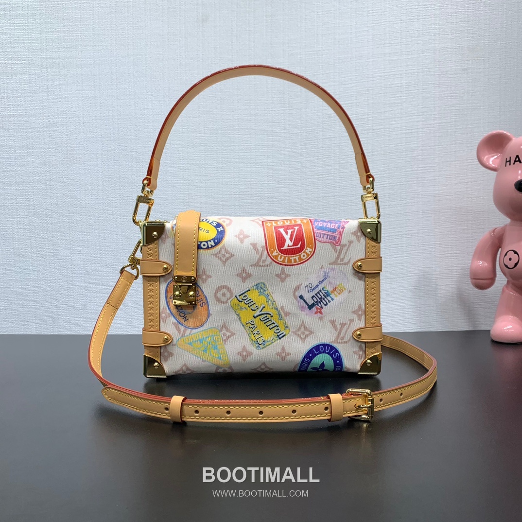 루이비통 사이드 트렁크 미디엄 모노그램 듄 캔버스 레더 트리밍 에어플레인 참 브라운 숄더백 Louis Vuitton Side Trunk Medium Monogram Dune Canvas Leather Trim Airplane Charm Brown Shoulder Bag M14606 23.5cm 1