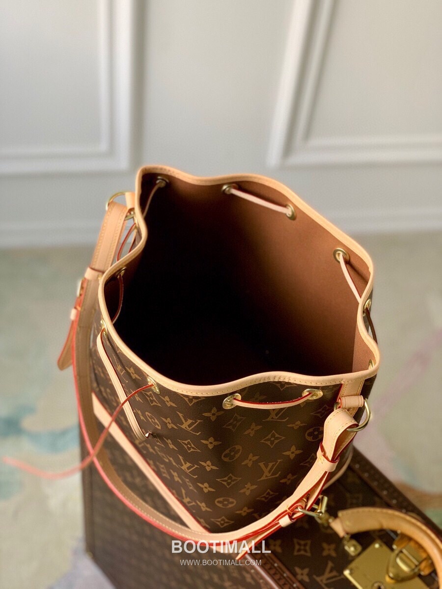 루이비통 노에 BB 모노그램 코팅 캔버스 레더 트리밍 브라운 버킷백 Louis Vuitton Noe BB Monogram Coated Canvas Leather Trim Brown Bucket Bag N40818 27cm 8