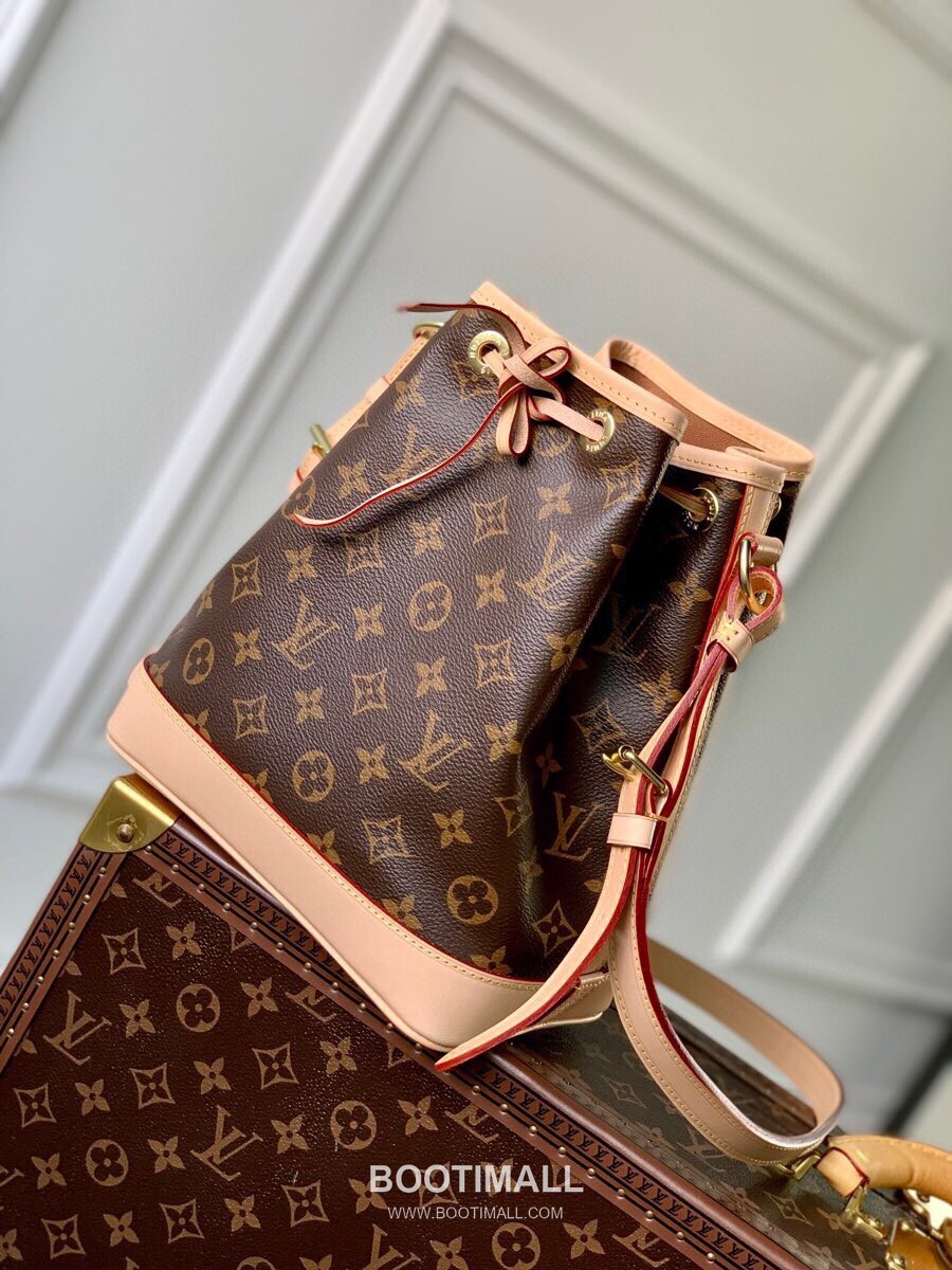 루이비통 노에 BB 모노그램 코팅 캔버스 레더 트리밍 브라운 버킷백 Louis Vuitton Noe BB Monogram Coated Canvas Leather Trim Brown Bucket Bag M40817 24cm 3