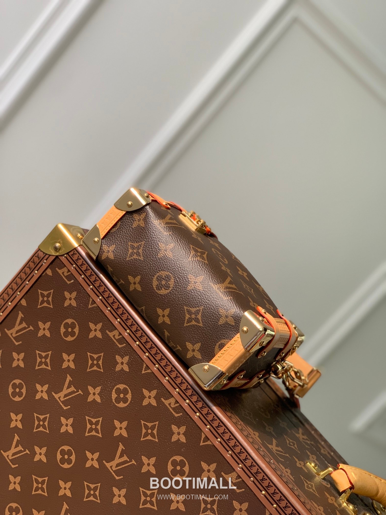 루이비통 사이드 트렁크 PM 모노그램 캔버스 레더 트리밍 브라운 숄더백 Louis Vuitton Side Trunk PM Monogram Canvas Leather Trim Brown Shoulder Bag M46815 18cm 4