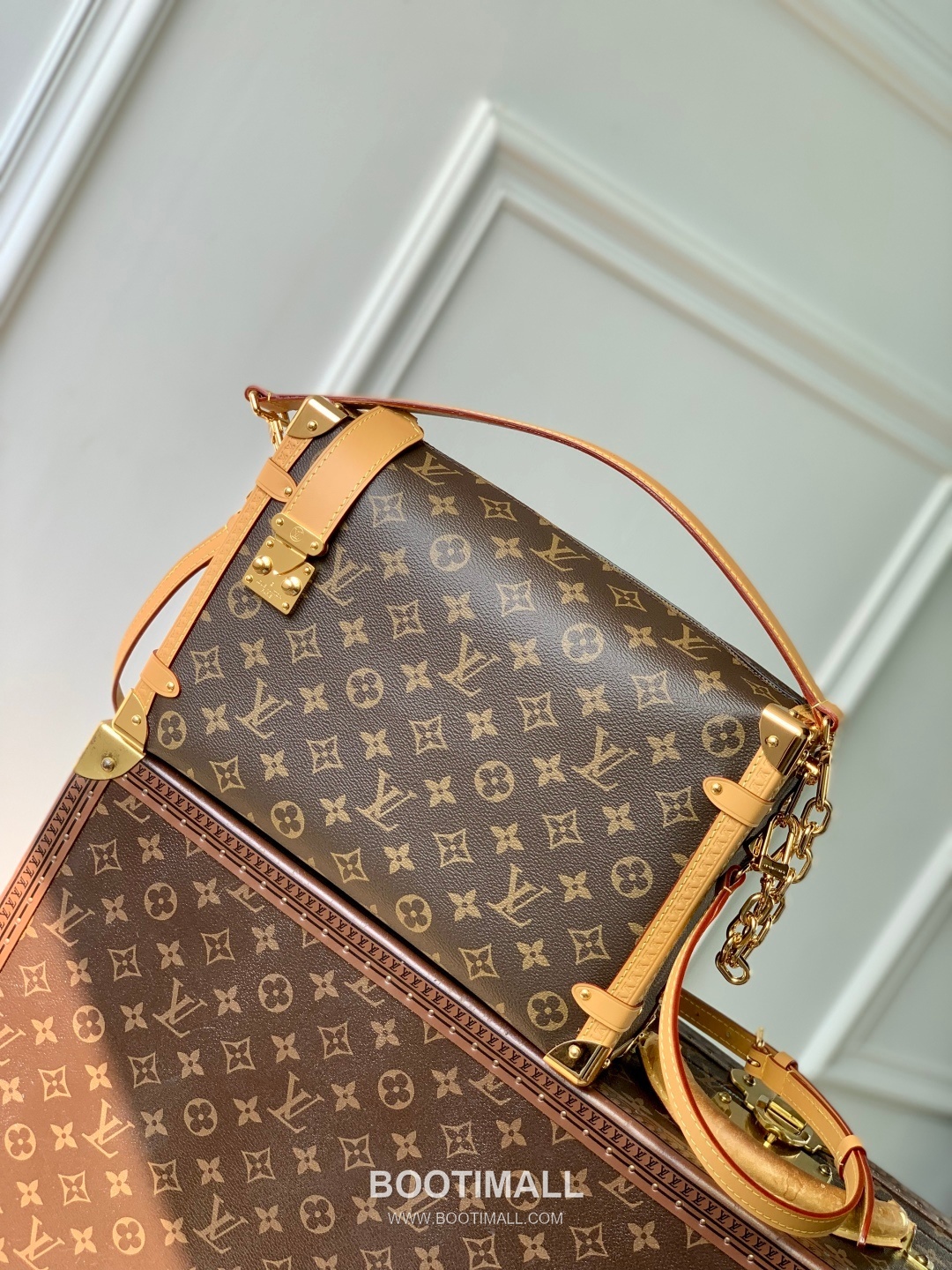 루이비통 사이드 트렁크 라지 모노그램 캔버스 레더 트리밍 체인 브라운 숄더백 Louis Vuitton Side Trunk Large Monogram Canvas Leather Trim Chain Brown Shoulder Bag M14513 30cm 1