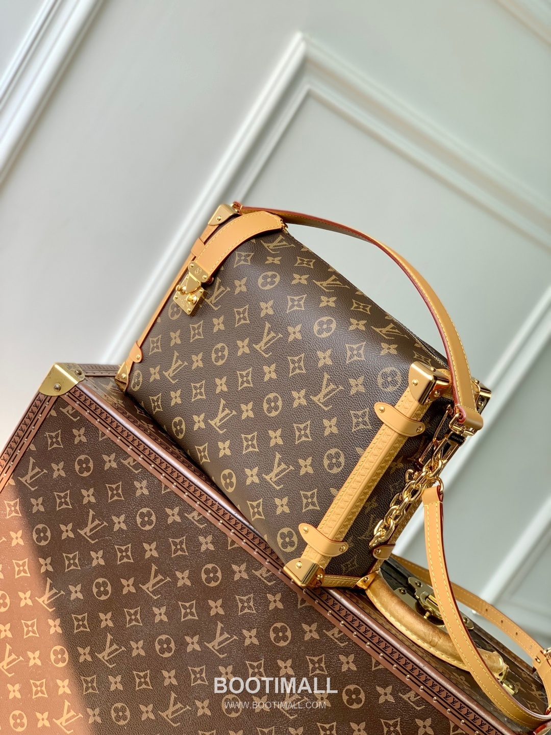 루이비통 사이드 트렁크 라지 모노그램 캔버스 레더 트리밍 체인 브라운 숄더백 Louis Vuitton Side Trunk Large Monogram Canvas Leather Trim Chain Brown Shoulder Bag M14513 30cm 2