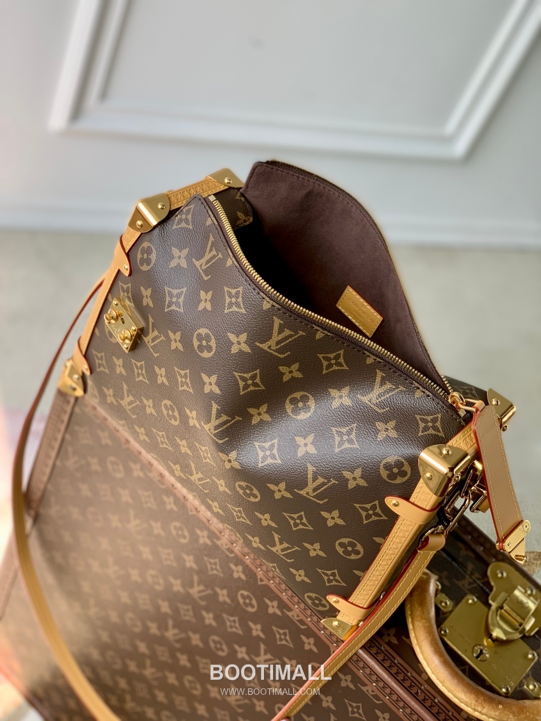 루이비통 사이드 트렁크 라지 모노그램 캔버스 레더 트리밍 체인 브라운 숄더백 Louis Vuitton Side Trunk Large Monogram Canvas Leather Trim Chain Brown Shoulder Bag M14513 30cm 9