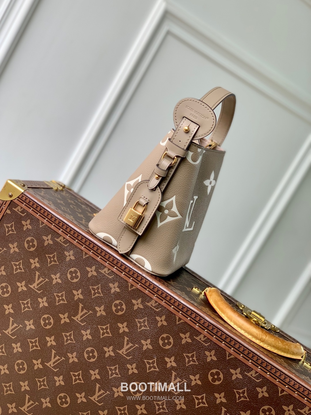 루이비통 올인 BB 모노그램 앙프렝뜨 레더 그레이 토트백 Louis Vuitton All In BB Monogram Empreinte Leather Grey Tote Bag M13045 16cm 2