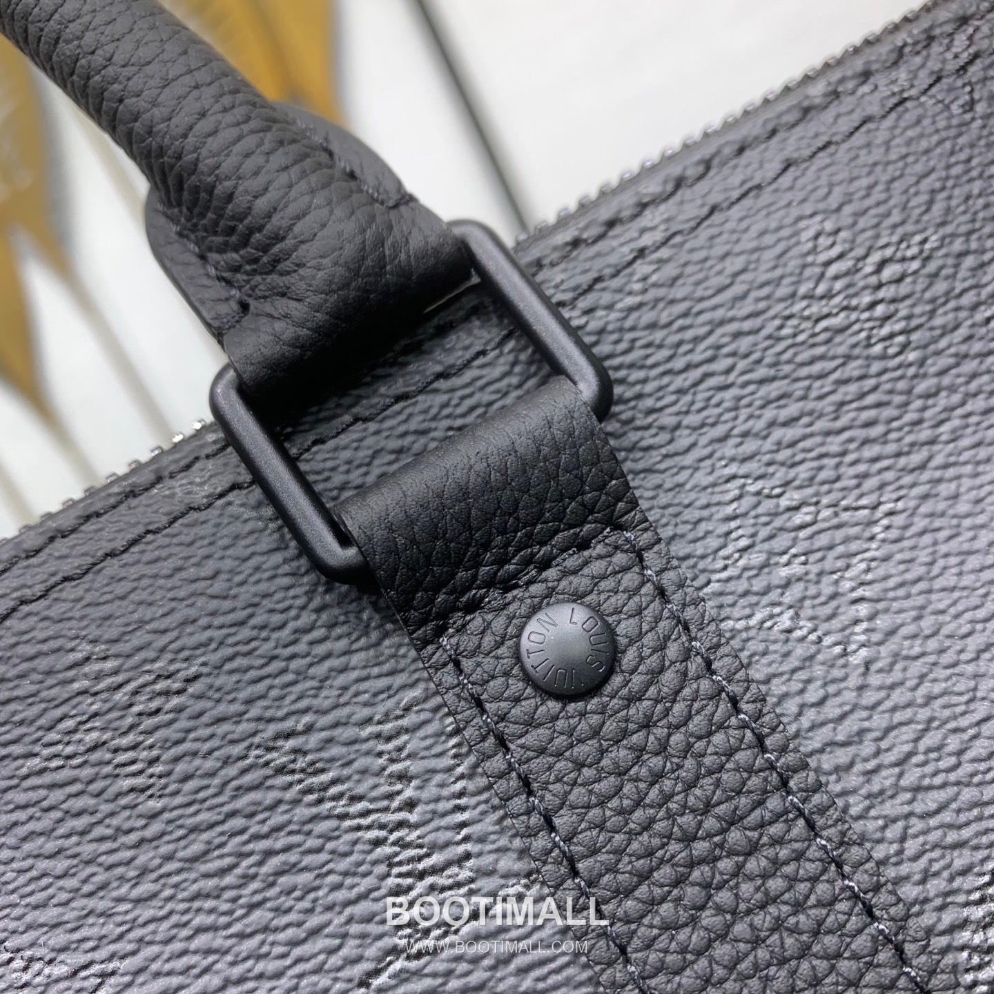 루이비통 키폴 반둘리에 45 모노그램 미드나잇 코팅 캔버스 레더 트리밍 블랙 여행가방 Louis Vuitton Keepall Bandouliere 45 Monogram Midnight Coated Canvas Leather Trim Black Duffle Bag M28403 45cm 8