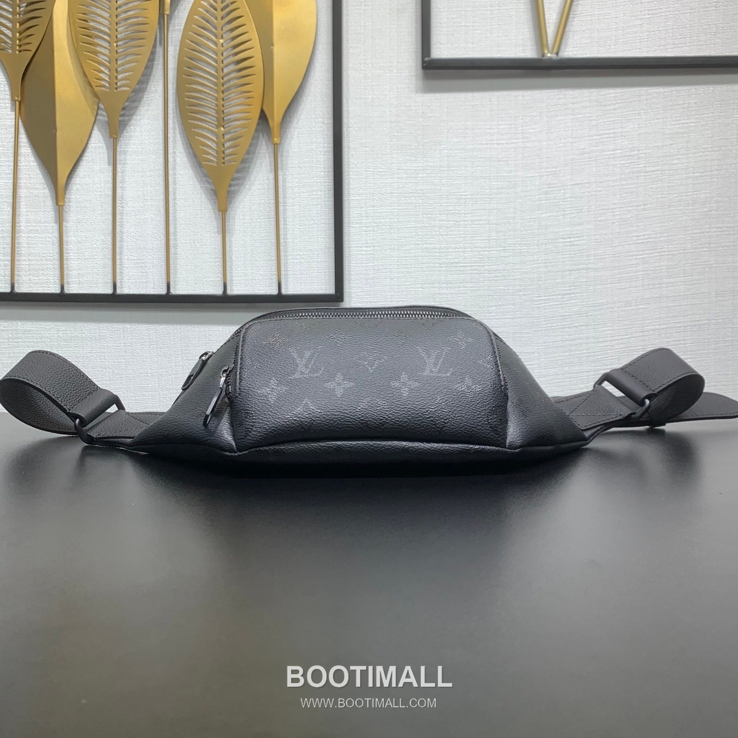 루이비통 러시 범백 모노그램 미드나잇 코팅 캔버스 레더 트리밍 블랙 힙색 Louis Vuitton Rush Bumbag Monogram Midnight Coated Canvas Leather Trim Black Belt Bag M26763 30cm 5