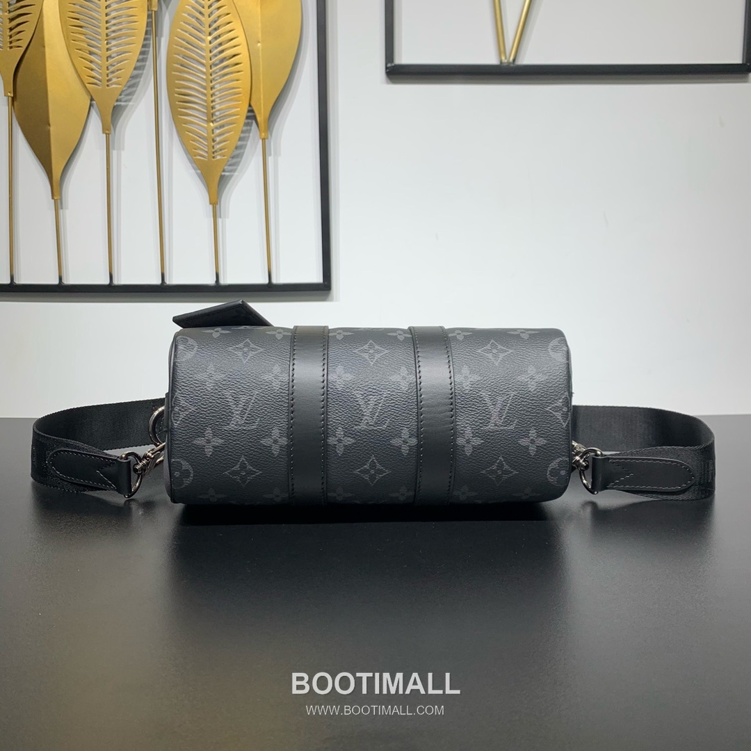 루이비통 키폴 25 모노그램 이클립스 리버스 캔버스 레더 트리밍 블랙 더플백 Louis Vuitton Keepall 25 Monogram Eclipse Reverse Canvas Leather Trim Black Duffle Bag M46271 25cm 3